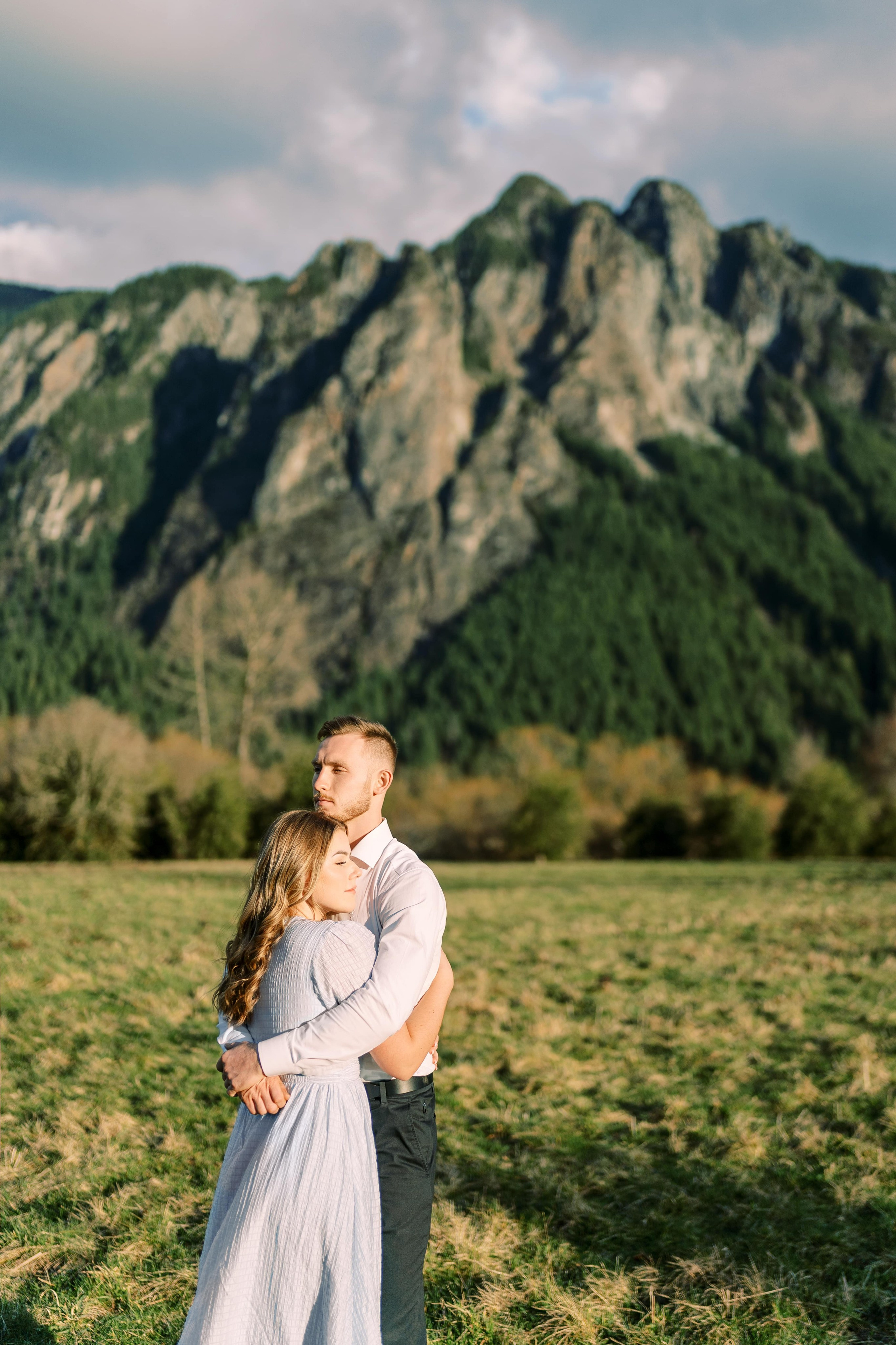 Engagement photo shoot/ Dmitry and Julia/ February 2024. North Bend, Washington. EVAN ARISTOV WEDDING PHOTOGRAPHY — Seattle Wedding Photographer