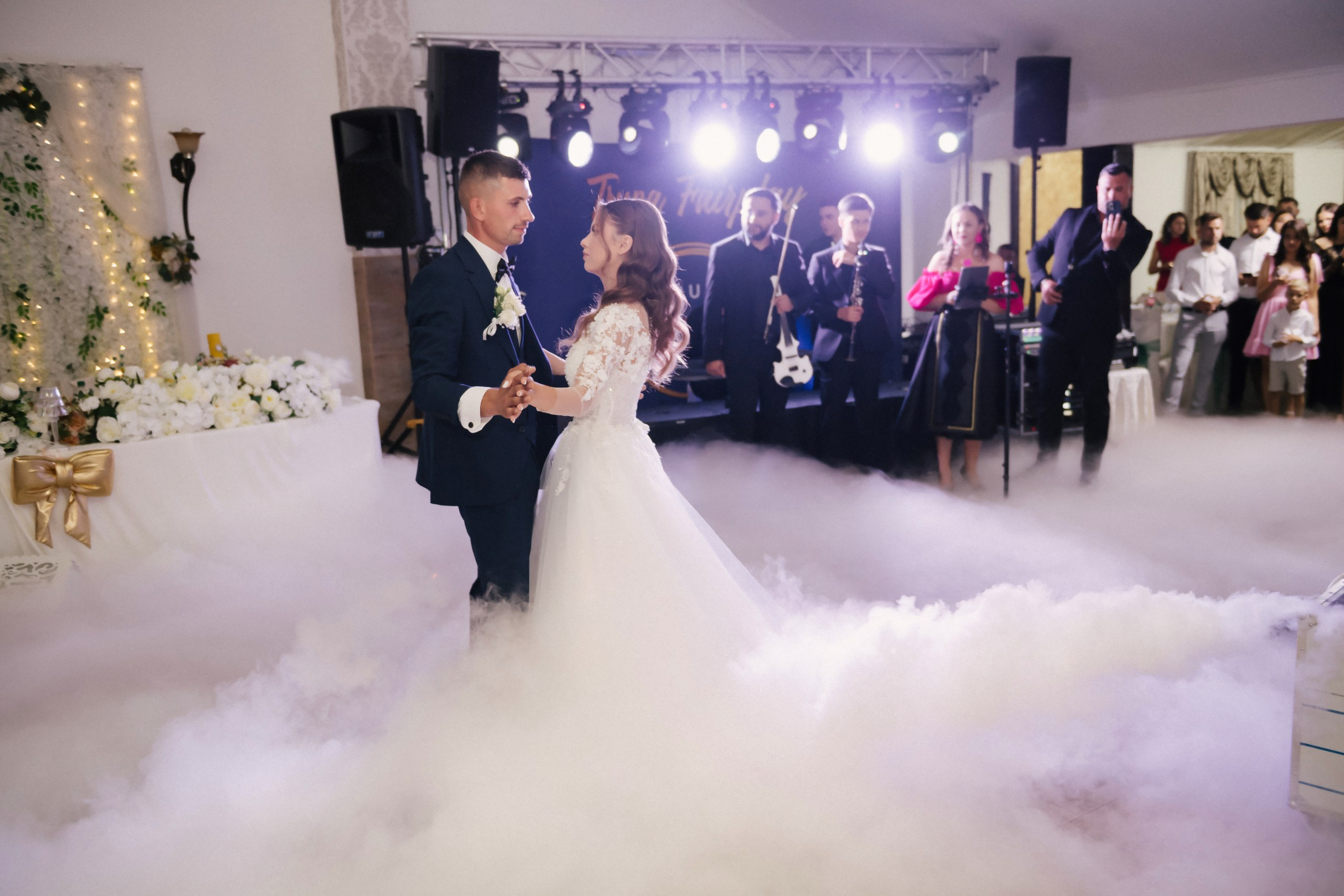 - nunta--fotograf-profesionist-botosani - fotografie-nunta-romantica - imagini-nunta-in-natura-alin-chirila-fotograf - fotografii-cuplu-indragostit-nunta-botosani - sedinta-foto-miri-andrei-iustina-alinofotostudio - amintiri-din-nunta-realizate-de-fotograf-profesionist - povestea-nuntii-andrei-si-iustina-in-imagini-alinofotostudio-fotograf evenimente- evenimente Botoșani -fotograf Suceava - fotograf Iași- servicii foto. servicii foto Botoșani. servicii foto video Botoșani. otograf-nunta-botosani-fotograf nunta. fotograf evenimente. fotograf nunta Botoșani. Alin chirila. Alin chirila fotograf. Alinofotostudio.- servicii foto. servicii foto Botoșani. servicii foto video Botoșani. fotograf nunta. fotograf evenimente. fotograf nunta Botoșani. Alin chirila. Alin chirila fotograf. Alinofotostudio.fotograf stare civilă,poze stare civilă,album foto stare civilă,servicii foto suceava,fotograf evenimente suceava,fotograf nuntă suceava,poze cununie civilă,ședință foto stare civilă,sesiune foto suceava,fotograf profesionist suceava,fotograf botosani,stare civila botosani,alinofotostudio,alin chirila fotograf.servicii foto. servicii foto Botoșani. servicii foto video Botoșani. fotograf nunta. fotograf evenimente. fotograf nunta Botoșani. Alin chirila. Alin chirila fotograf. Alinofotostudio.fotograf stare civilă,poze stare civilă,album foto stare civilă,servicii foto suceava,fotograf evenimente suceava,fotograf nuntă suceava,poze cununie civilă,ședință foto stare civilă,sesiune foto suceava,fotograf profesionist suceava,fotograf botosani,stare civila povestitor prin fotografiebotosani,alinofotostudio,alin chirila fotograf,servicii foto. servicii foto Botoșani. servicii foto video Botoșani. fotograf nunta. fotograf evenimente. fotograf nunta Botoșani. Alin chirila. Alin chirila fotograf. Alinofotostudio.fotograf stare civilă,poze stare civilă,album foto stare civilă,servicii foto suceava,fotograf evenimente suceava,fotograf nuntă suceava,poze cununie civilă,ședință foto stare civilă,sesiune foto suceava,fotograf profesionist suceava,fotograf botosani,stare civila botosani,alinofotostudio,alin chirila fotograf,cununie religioasă botoșani,andreea și neculai,capela militară botoșani,foto conacul zăicești,fotograf nuntă botoșani,fotograf cununie religioasă,foto evenimente botoșani,poze cununie capela militară,ședință foto zăicești,fotograf profesionist botoșaniMire și mireasă – Sergiu & Liliana – ziua nunții, 2024 - Emoții în ziua nunții – Sergiu și Liliana - Dansul mirilor – fotografie artistică nuntă 2024 - Sedinta foto romantică în natură – Sergiu & Liliana - Rochia de mireasă și detalii de nuntă elegan-Album de cununie civilă Florin și Anda – Fotografii profesionale realizate de Alin Chirilă în Botoșani -fotograf prin fotografie-Ședință foto Trash the Dress pe muntele Rarău cu Iulian și Iuliana – fotografie de cuplu, natură montană, emoție autentică surprinsă de Alin Chirilă, povestitor prin fotografie.- "Iulian și Iuliana pe crestele Rarăului – fotografie Trash the Dress în natură" - "Cuplu îmbrățișat la apus pe muntele Rarău – ședință foto după nuntă" - "Rochie de mireasă în vânt pe munte – Trash the Dress Rarău-1. Iulian și Iuliana pe muntele Rarău – ședință foto Trash the Dress în natură, cu peisaj montan spectaculos 2. Cuplu în îmbrățișare pe Rarău – emoție autentică surprinsă după nuntă 3. Rochie de mireasă în bătaia vântului – fotografie artistică Trash the Dress în munți 4. Mire și mireasă privind spre orizont – dragoste și libertate pe muntele Rarău 5. Iuliana zâmbind în rochia de mireasă – portret în natură, Trash the Dress 6. Iulian ținându-și mireasa de mână – ședință foto romantică pe munte 7. Detaliu cu rochia pe stâncă – estetică naturală Trash the Dress Rarău 8. Cuplu în mers pe poteca Rarăului – fotografie simbolică de după nuntă 9. Apus de soare pe Rarău în spatele mirilor – imagine de poveste Trash the Dress 10. Iulian și Iuliana râzând împreună – momente autentice surprinse de Alin Chirilă, povestitor prin fotografie-fotograf-nunta-cerbu-botosan trash-the-dress-botosani Alin Chirilă Fotograf – fotograf de nuntă Botoșani-fotograf nuntă Botoșani-fotograf nuntă Cerbu Botoșani-fotograf profesionist nuntă Botoșani-fotografie de nuntă Botoșani-fotograf evenimente Botoșani-fotograf nuntă Moldova-fotograf trash the dress Botoșani - fotograf pregătirea mirilor Botoșani -fotograf ceremonie religioasă nuntă-fotograf petrecere nuntă Botoșani- fotograf nuntă Botoșani pregătirea mirelui- pregătirea mirelui fotografie nuntă Cerbu Botoșani-fotograf nuntă Botoșani pregătirea miresei -mireasă pregătiri nuntă Cerbu Botoșani-fotograf nuntă Botoșani nașii mirilor-ceremonie religioasă nuntă Cerbu Botoșani-fotograf nuntă Botoșani ceremonie religioasă biserică-petrecere nuntă Cerbu Botoșani invitați dans-fotograf nuntă Botoșani petrecere restaurant-ședință foto trash the dress-fotograf trash the dress Botoșani ședință foto după nuntă-Fotograf nuntă Botoșani – galerie foto reală de la evenimente