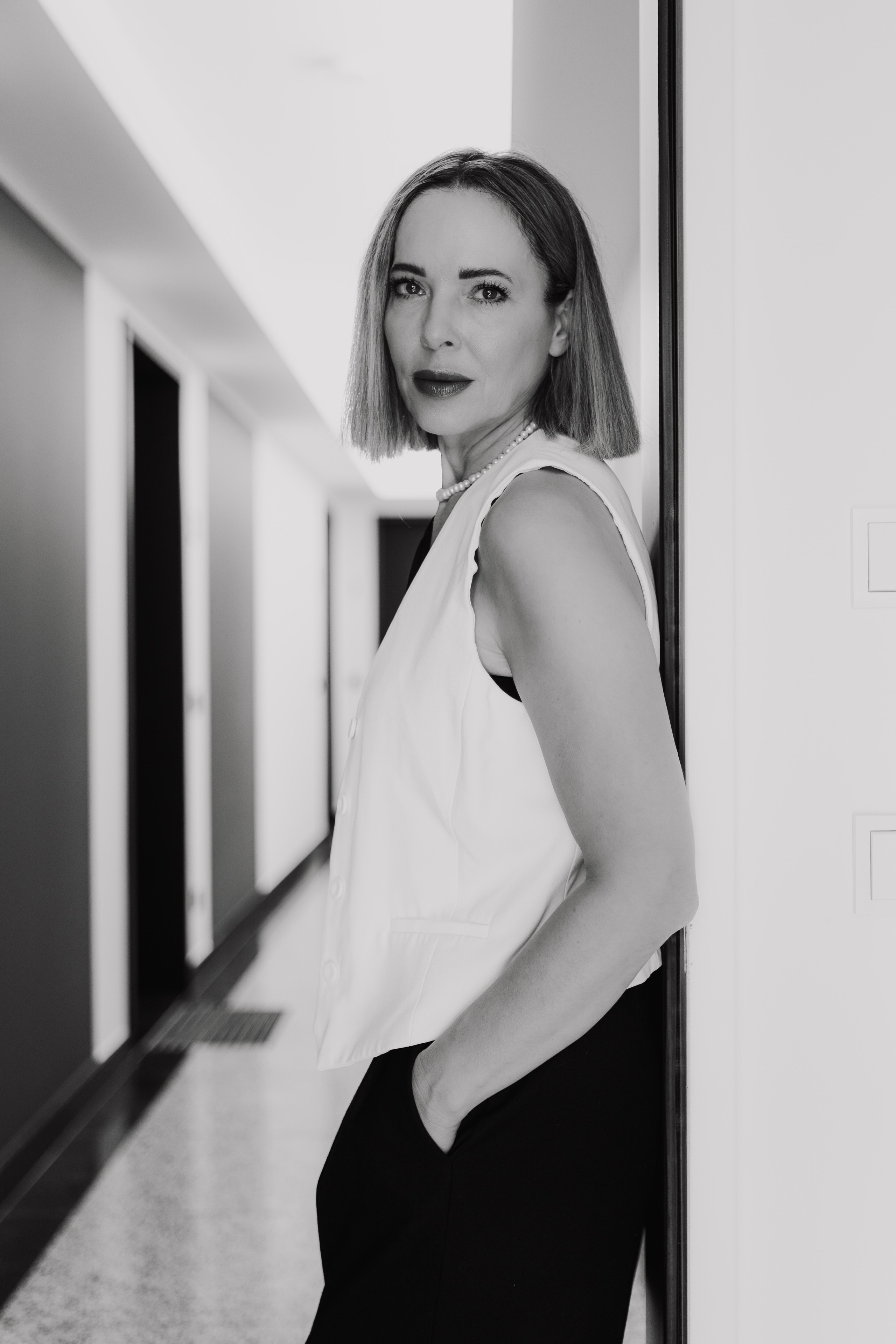 KIRA. Portrait photographer in Germany and all over Europe Mischa Blank