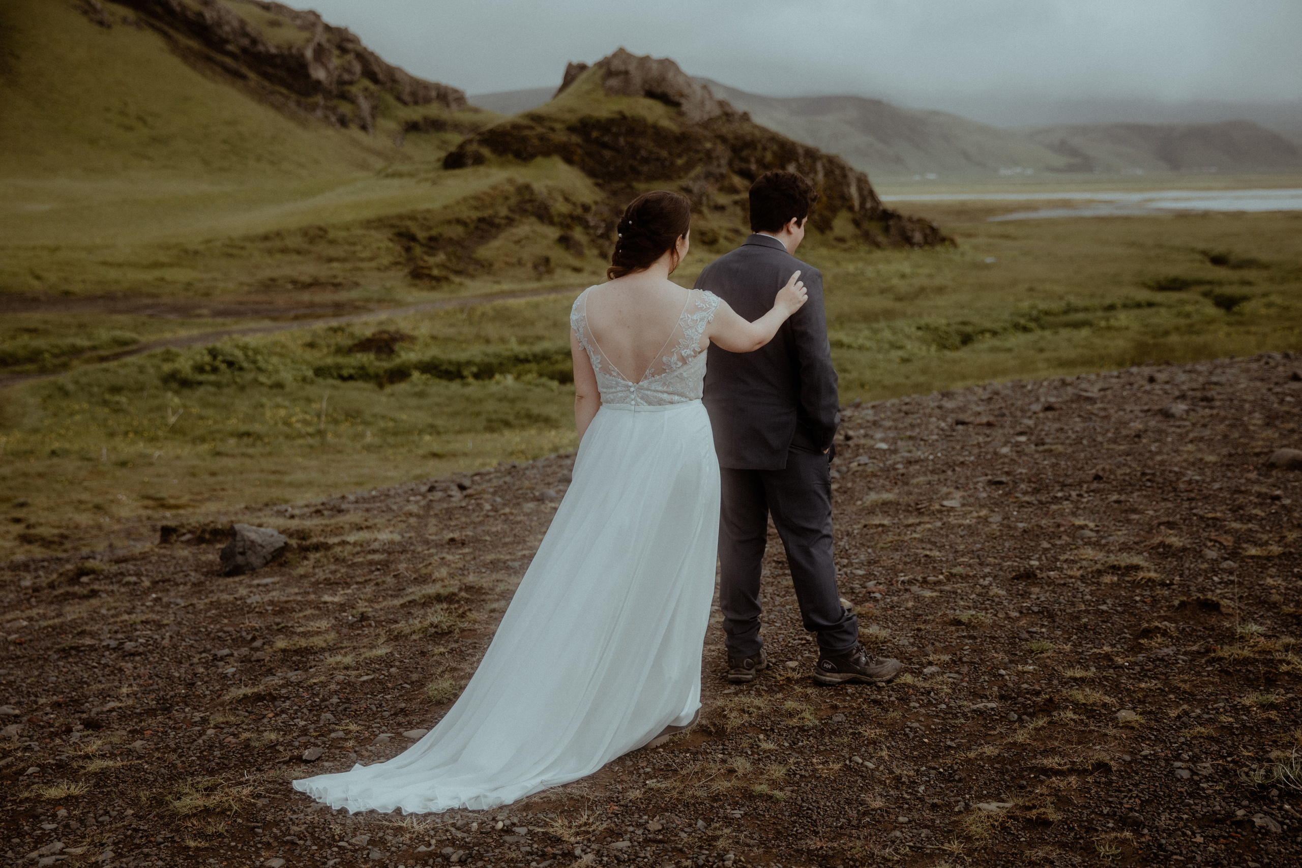 Elopement at Black sand beach in Iceland. Iceland elopement photographer & videographer