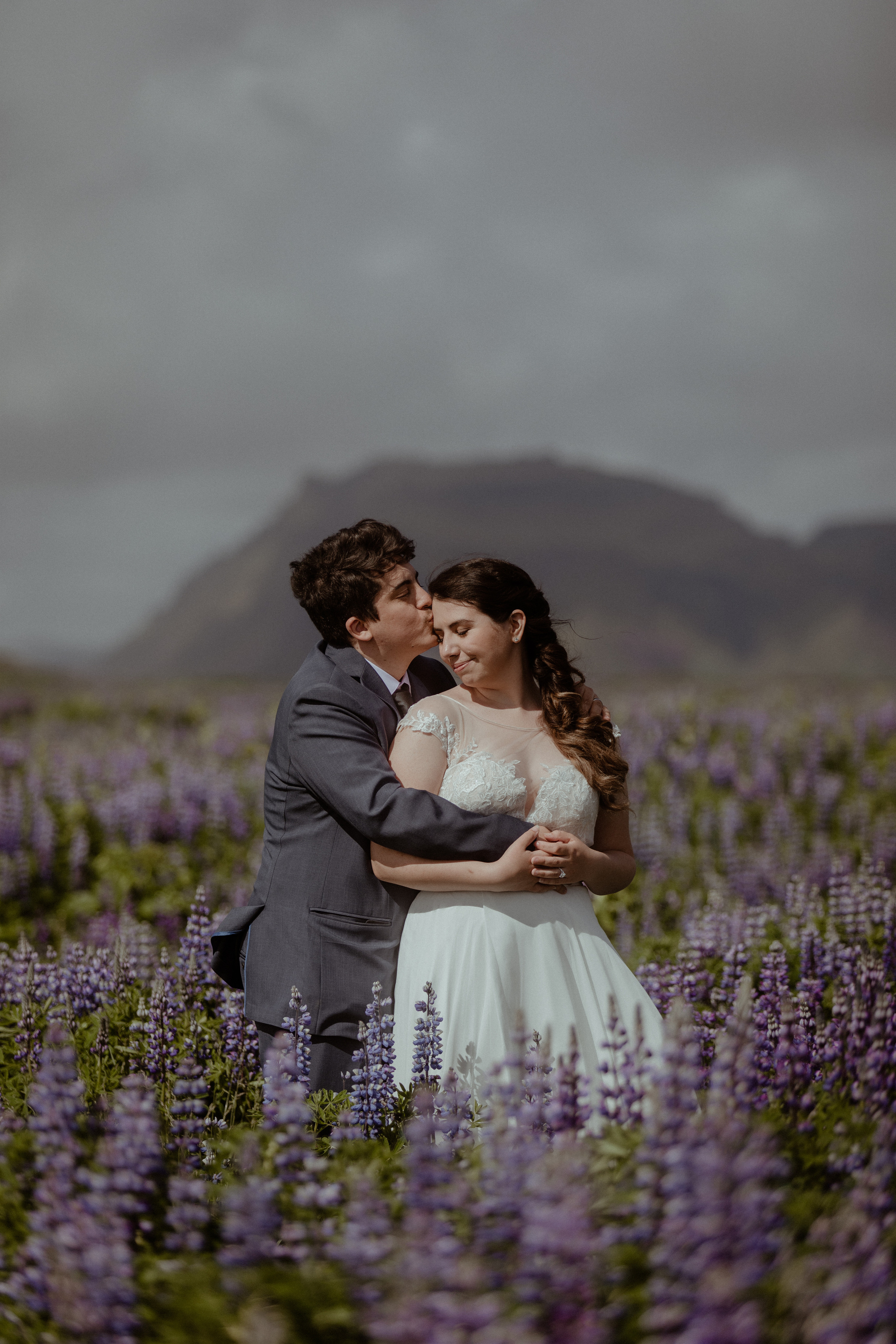 Elopement at Black sand beach in Iceland. Iceland elopement photographer & videographer