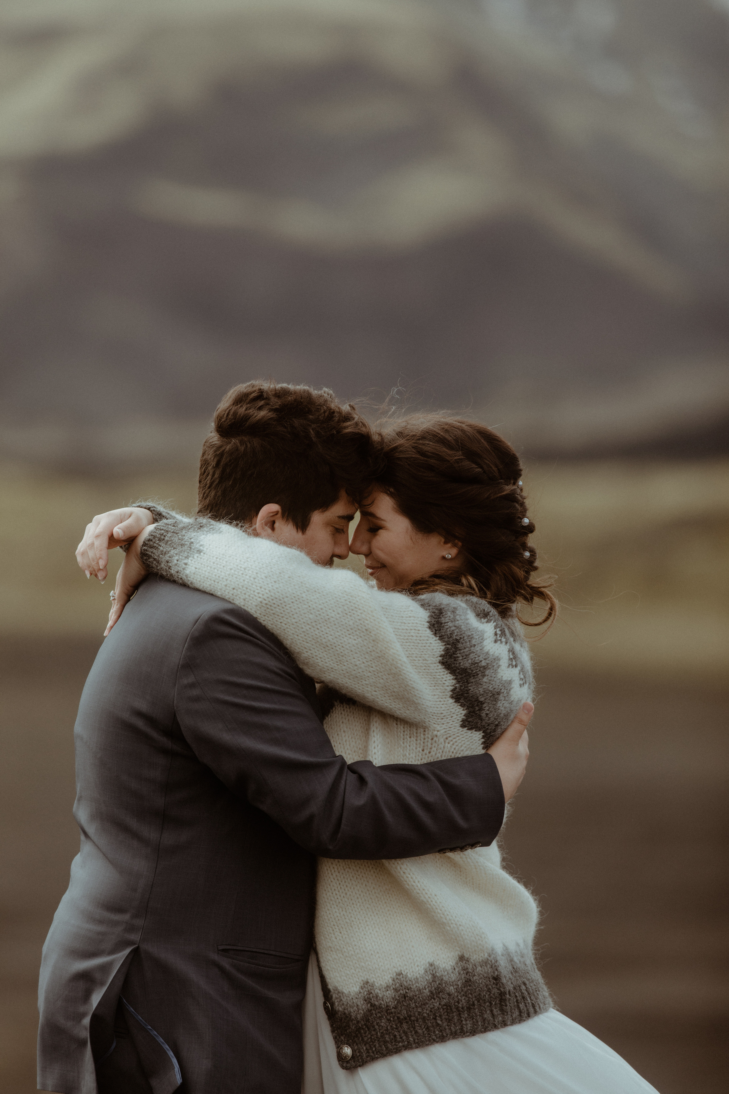Elopement at Black sand beach in Iceland. Iceland elopement photographer & videographer