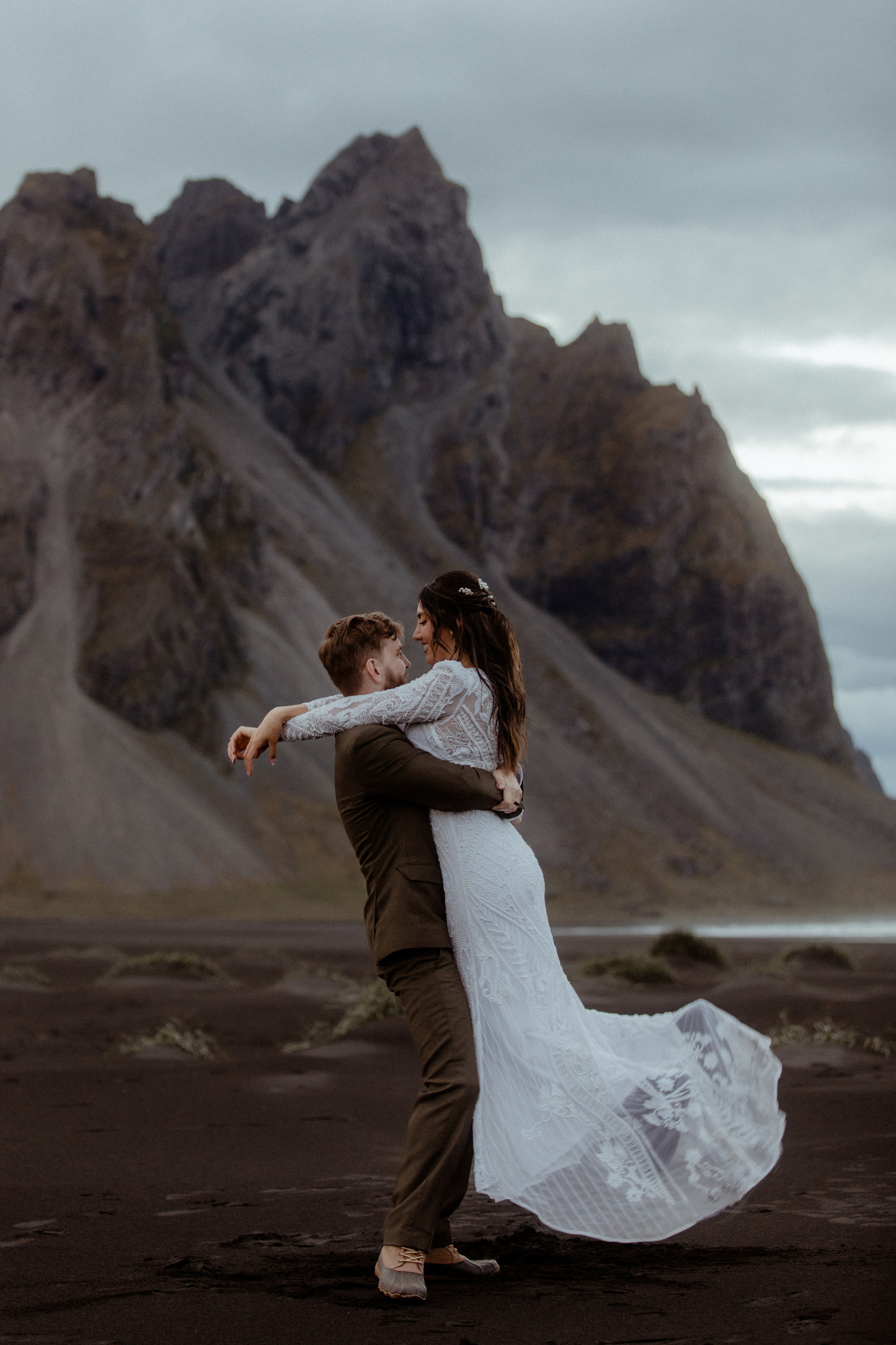 Wedding in Iceland. Iceland elopement photographer & videographer