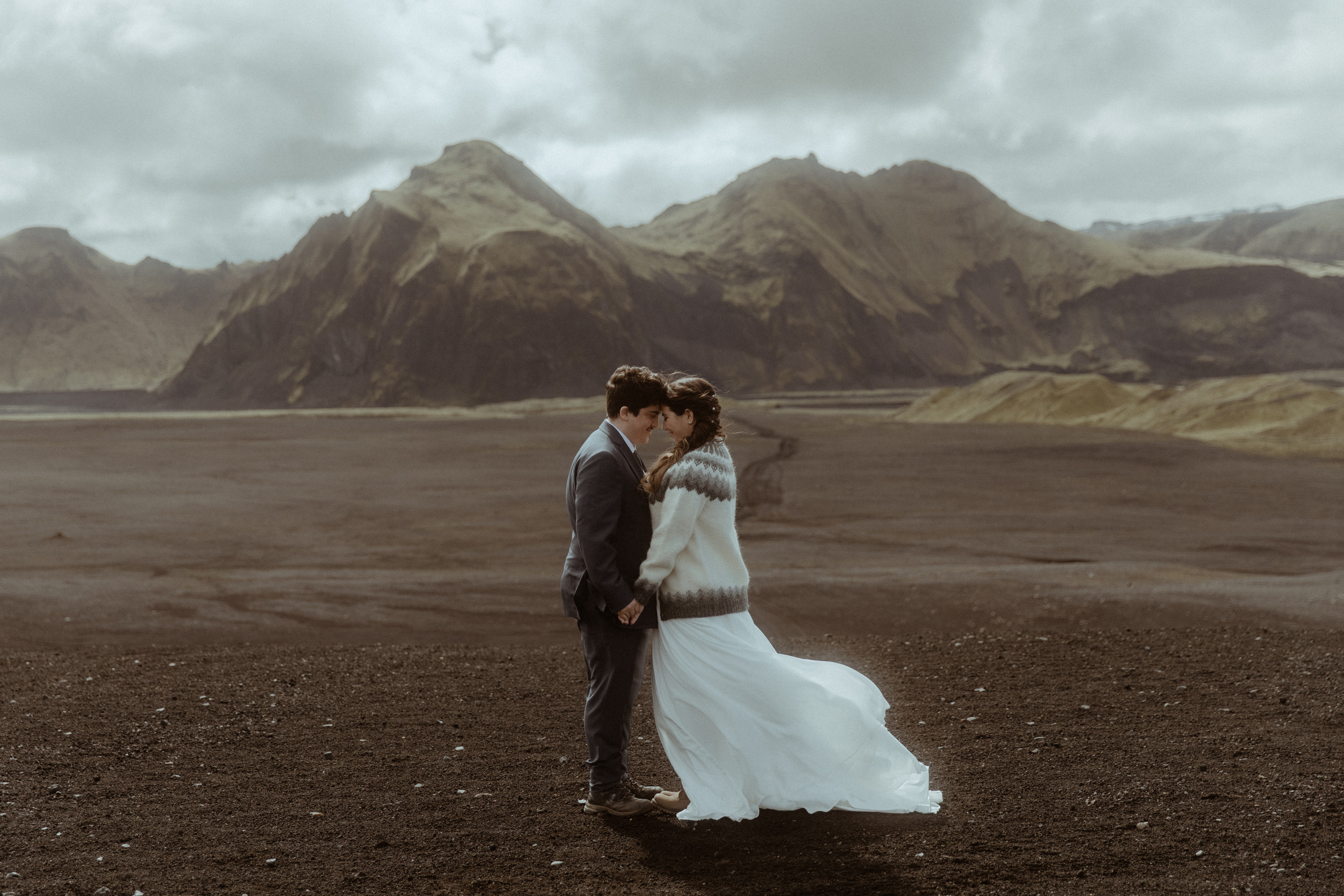 Elopement at Black sand beach in Iceland. Iceland elopement photographer & videographer