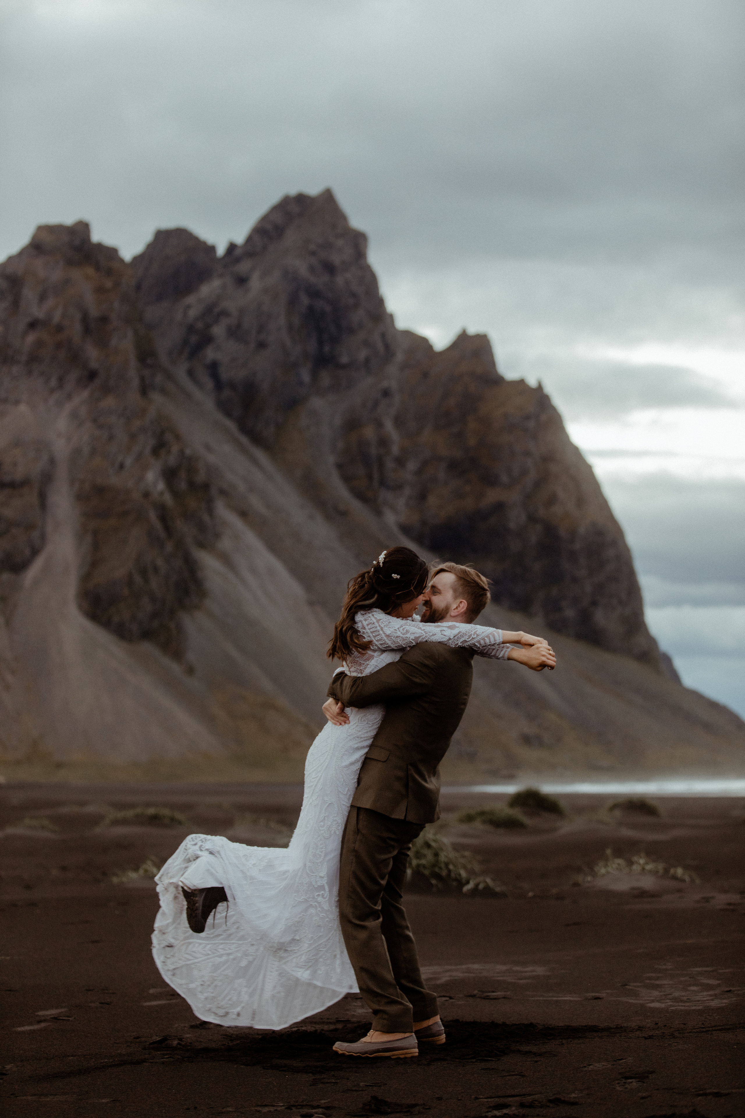 Wedding in Iceland. Iceland elopement photographer & videographer