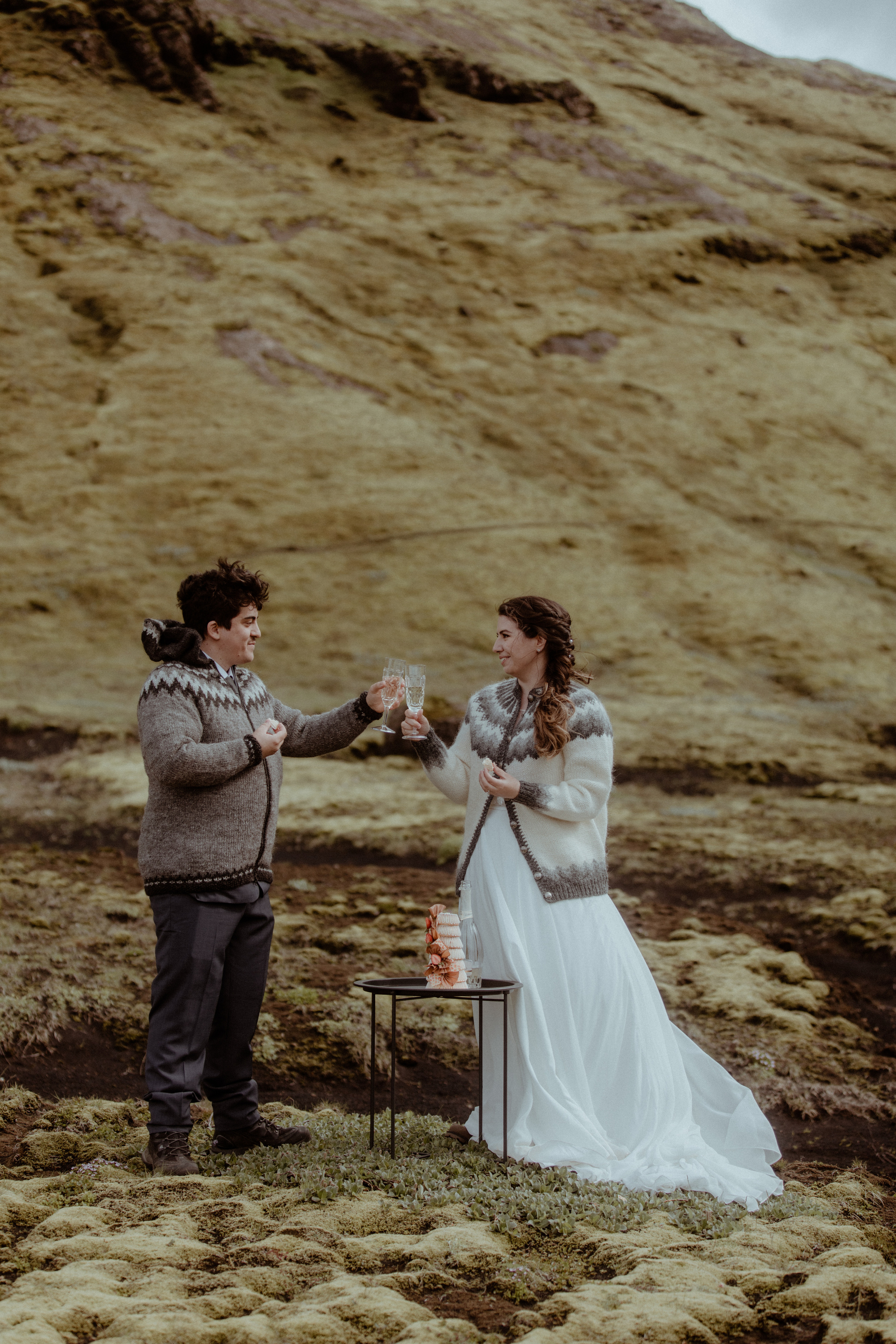 Elopement at Black sand beach in Iceland. Iceland elopement photographer & videographer