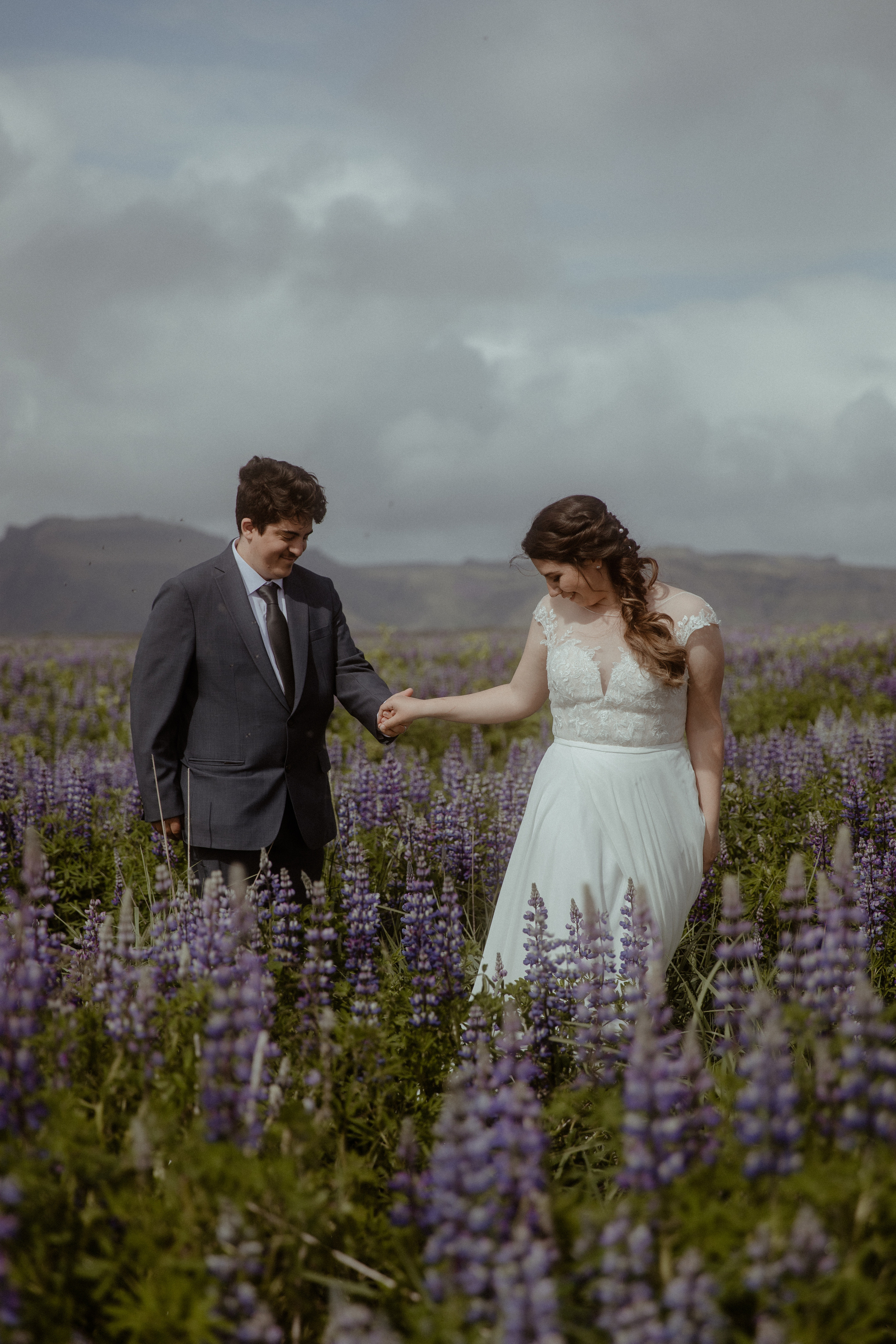 Elopement at Black sand beach in Iceland. Iceland elopement photographer & videographer