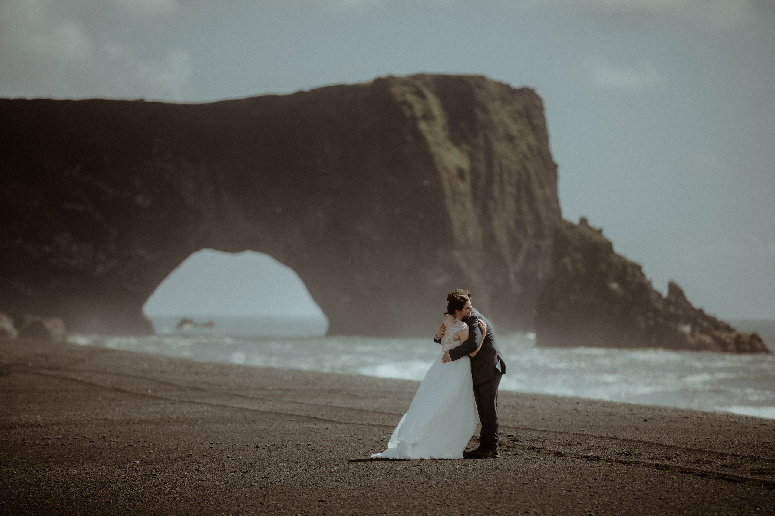 Elopement at Black sand beach in Iceland. Iceland elopement photographer & videographer