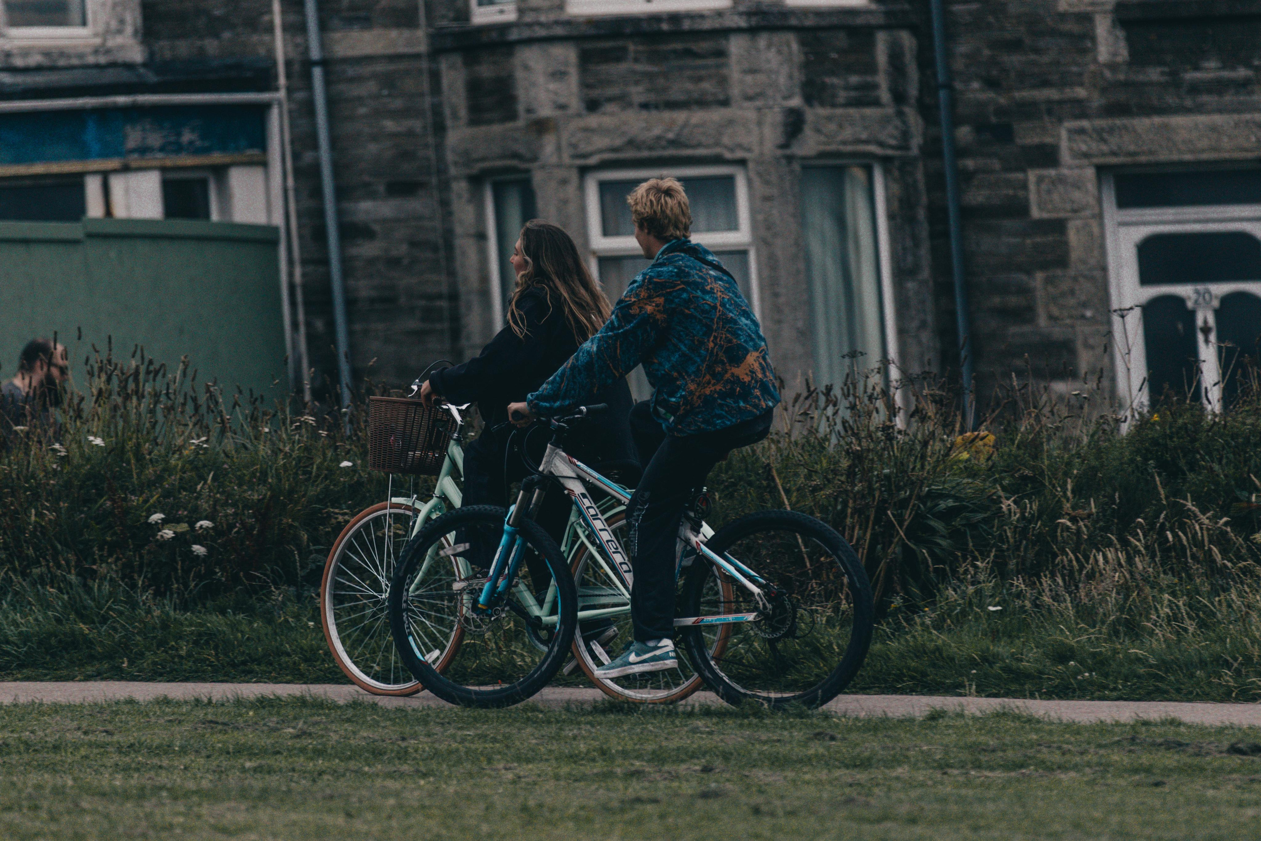 Make a decision!. Dana Lišková — Empatická fotografka | Introspektivní umělkyně | Neurodivergentní koučka| Zakladatelka Artepy.cz