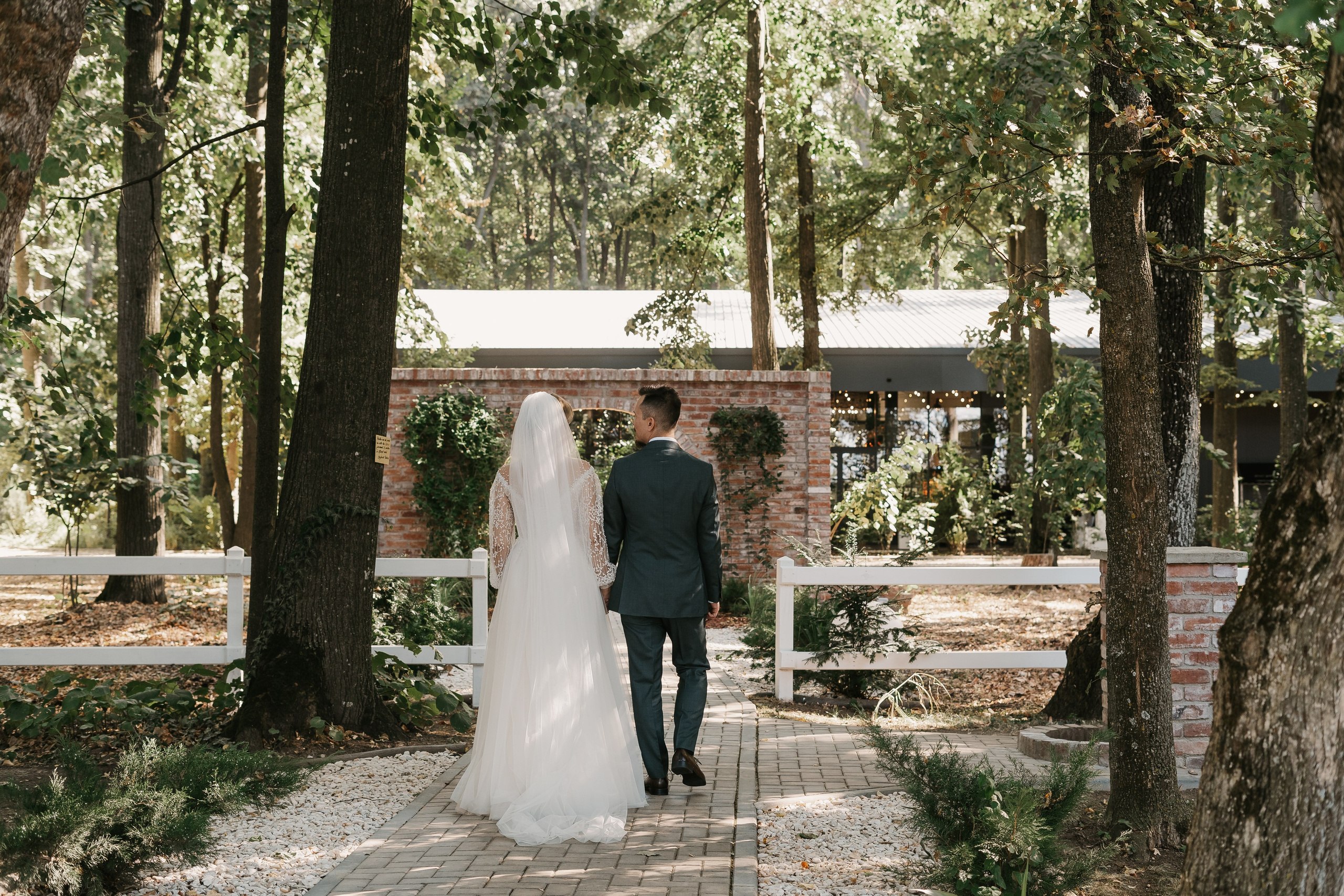 Christiana & Gyuszi. Dara Lens | The art of remembering