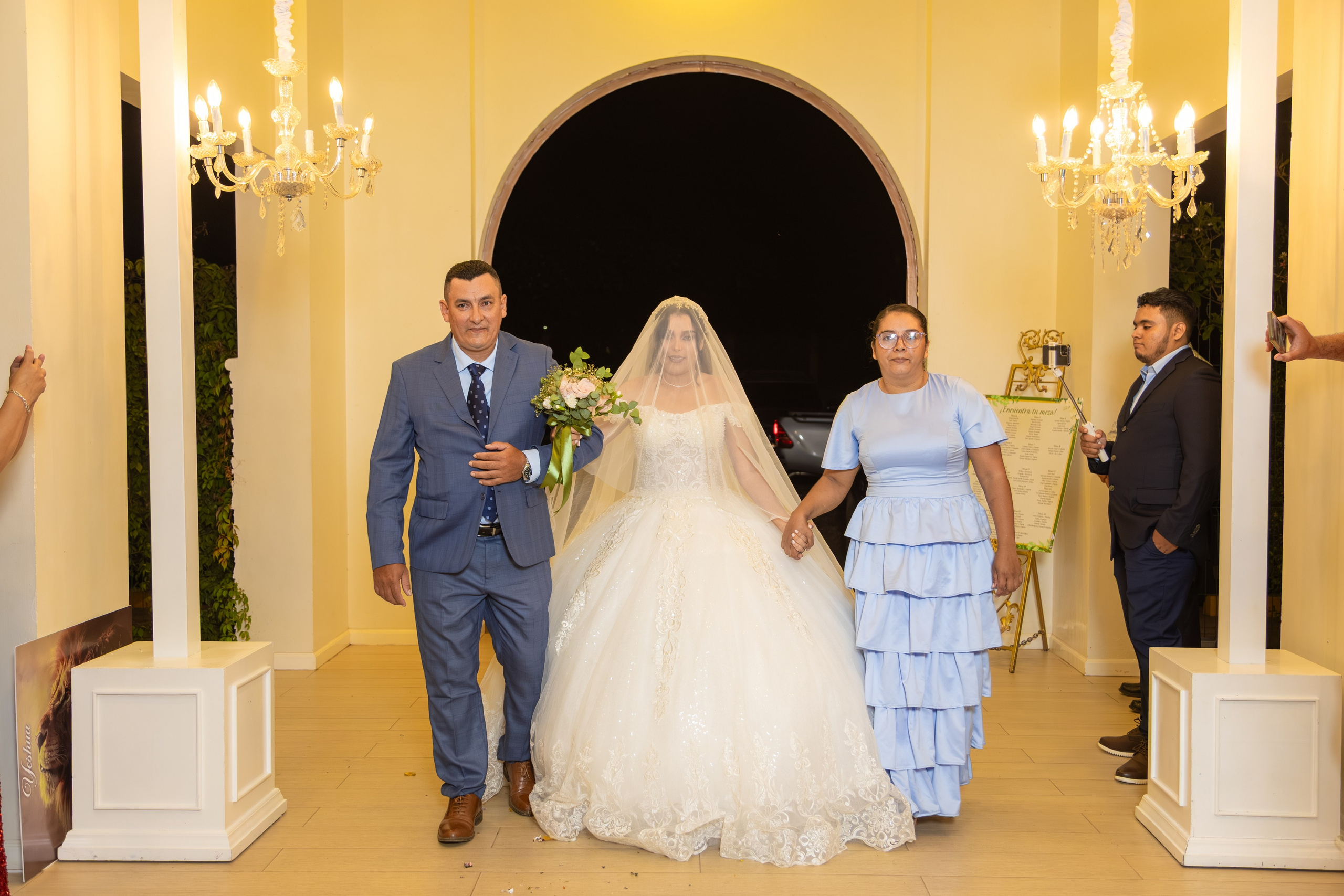 La mejor fotografía de Bodas y XV años en Olancho. Estudio Fotográfico Jafet