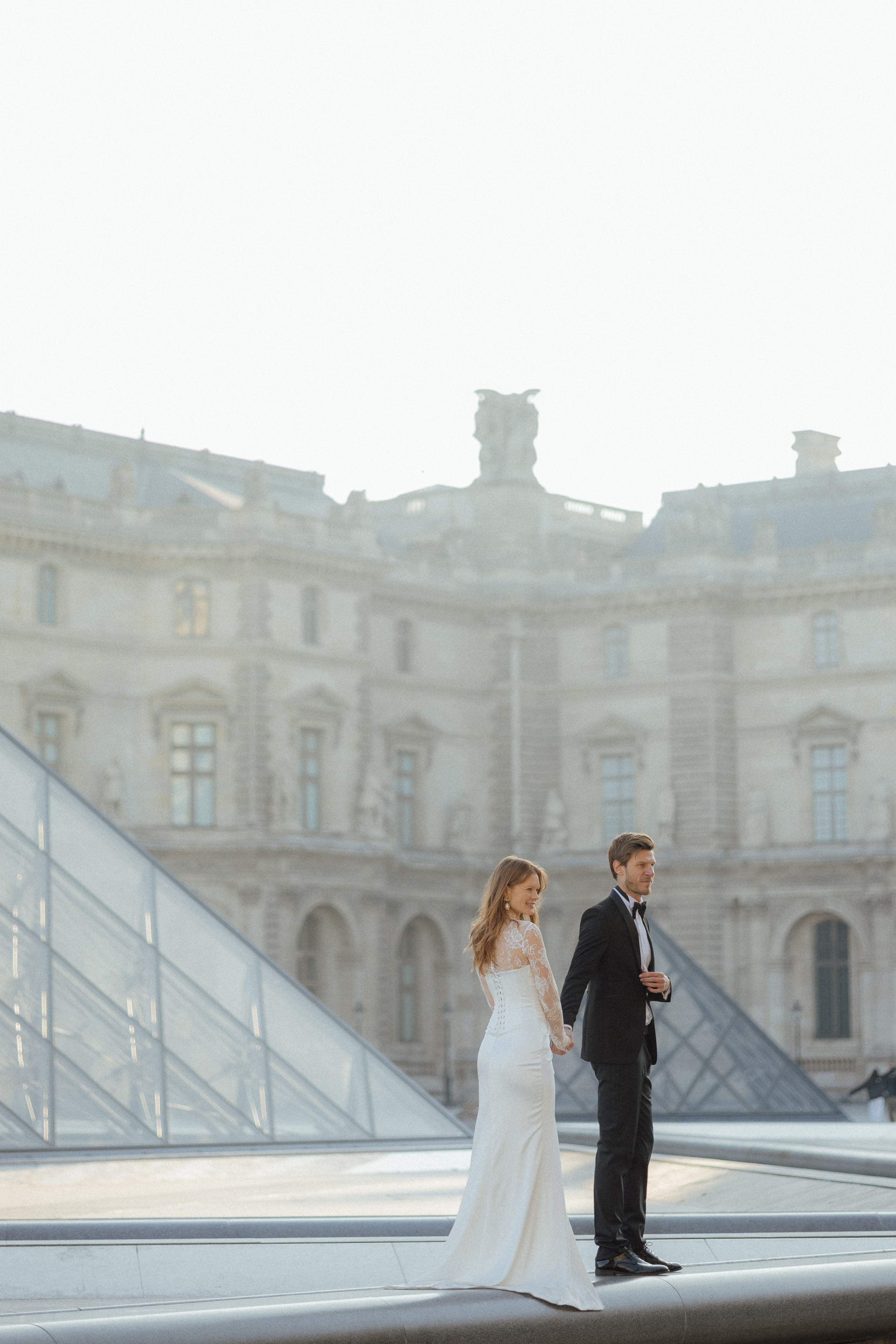 Photographer wedding in paris. Sara Luca Wedding Photographer in Italy and Europe