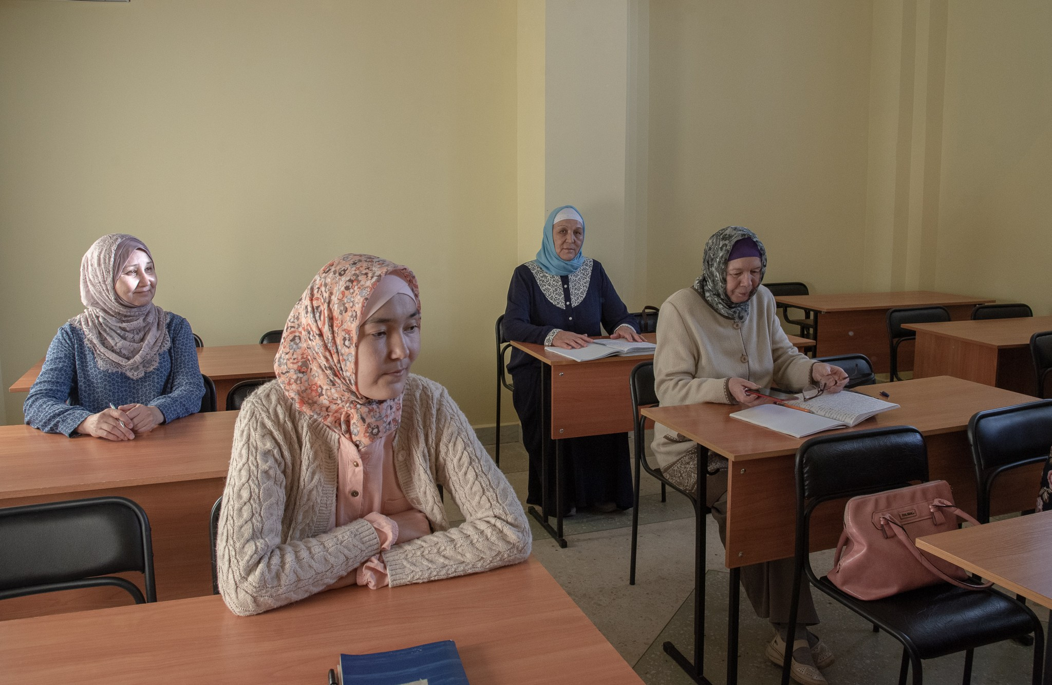 In the mosque. Документальный и репортажный фотограф Айгуль Михайлова