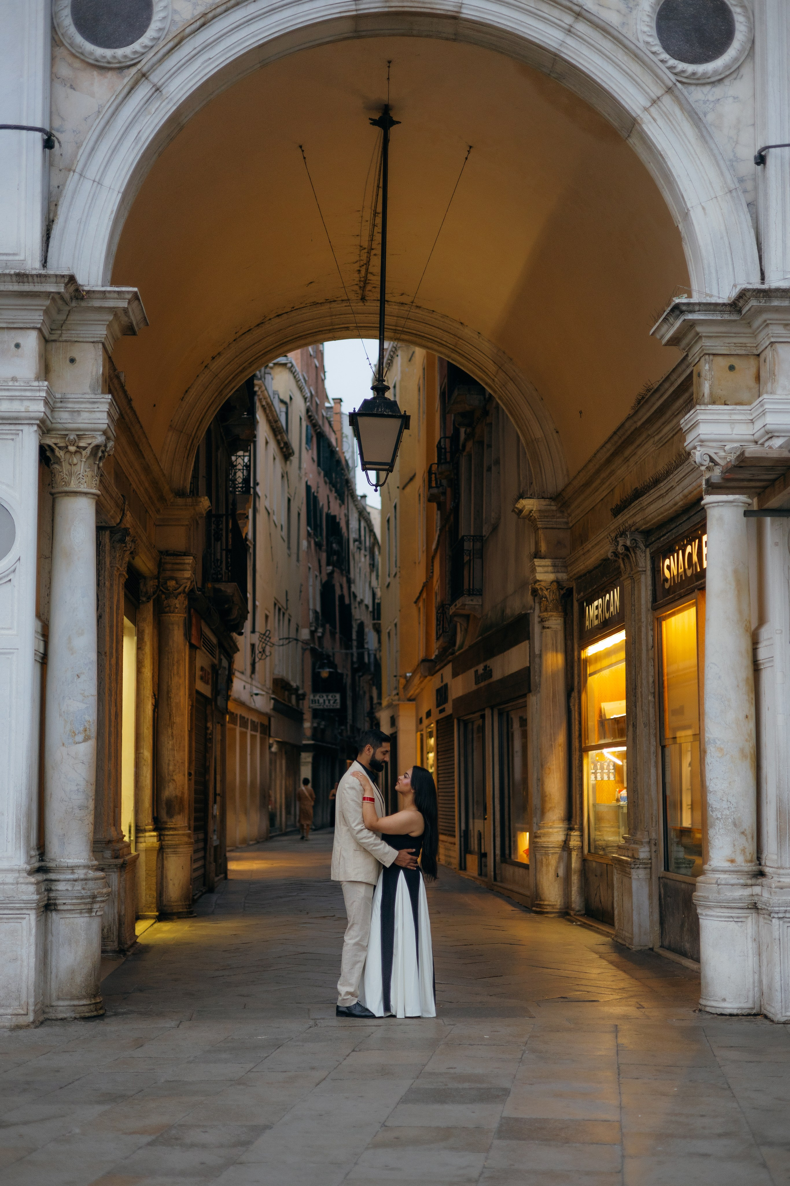 Roop and Andy. Sara Luca Wedding Photographer in Italy and Europe