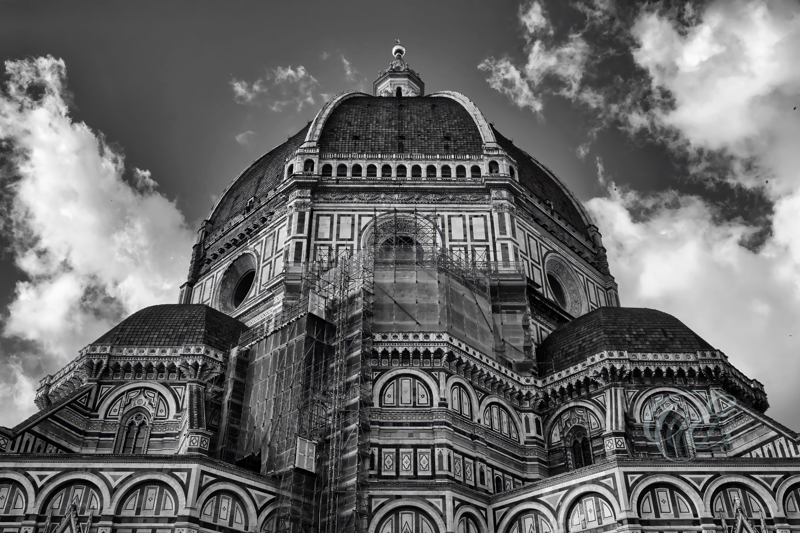 Florence Italy – The Cathedral of Santa Maria del Fiore timeless – B&W – Eduardo Bartoli Fine Art Photography – Timeless black-and-white photo of the Cathedral of Santa Maria del Fiore in Florence, Italy, captured by Eduardo Bartoli.
