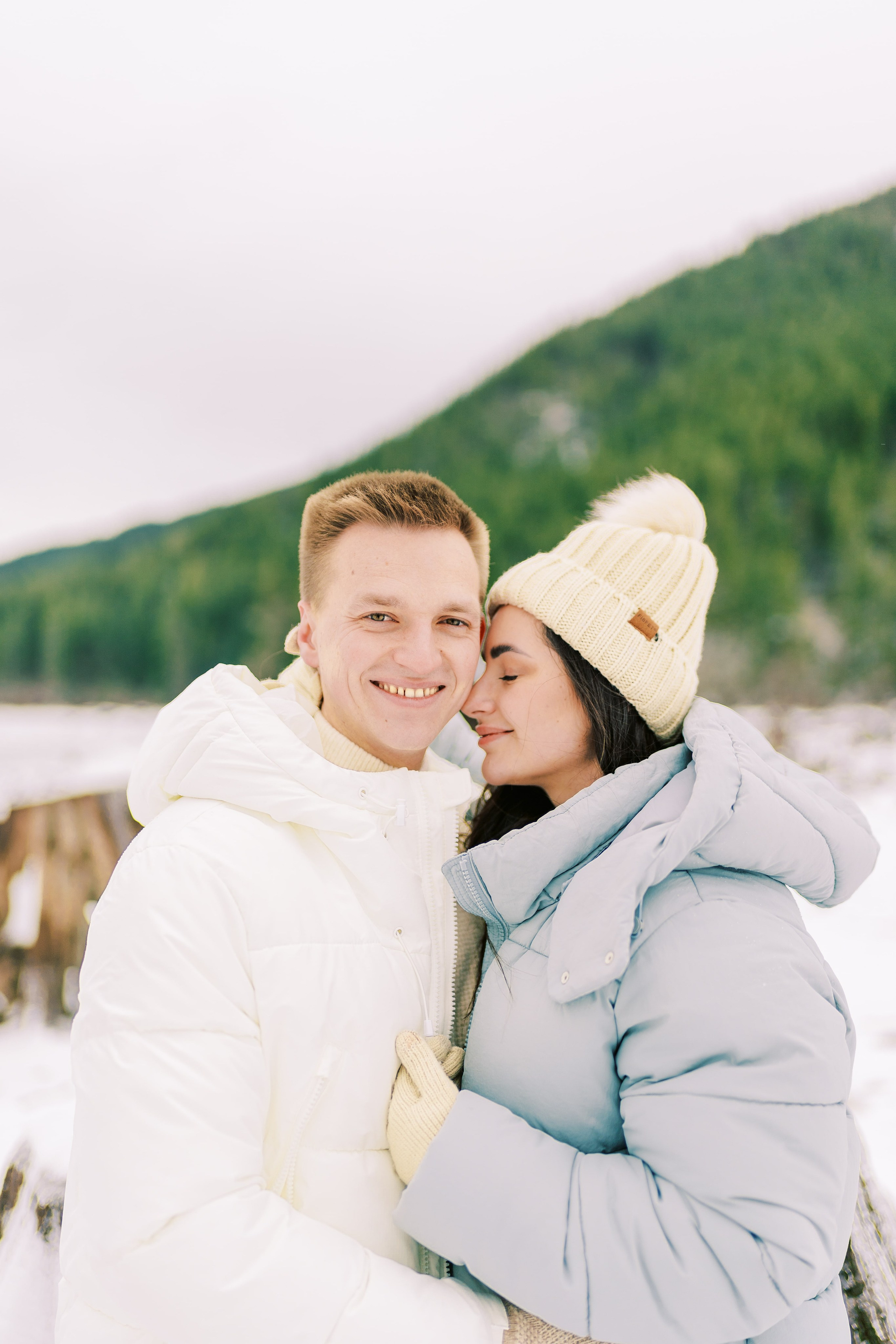 Irina & Bogdan / January 2024. Rattlesnake Lake, WA. EVAN ARISTOV WEDDING PHOTOGRAPHY — Seattle Wedding Photographer