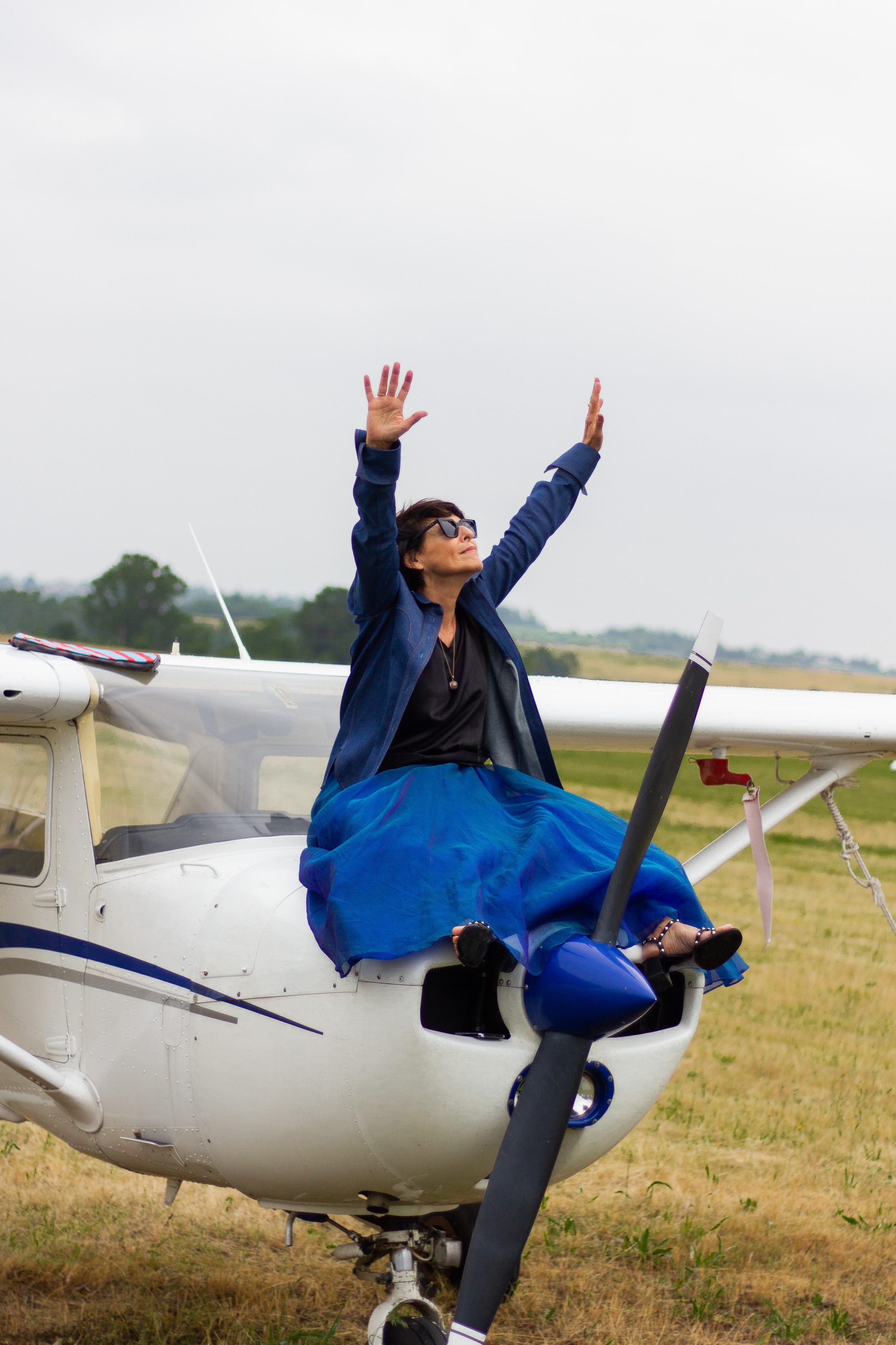 Styliste americaine Faith. Photographe professionnelle à Poitiers, Tours et Châtellerault | Studio photo entre Poitiers et Tours – portraits, familles, entreprises, ma