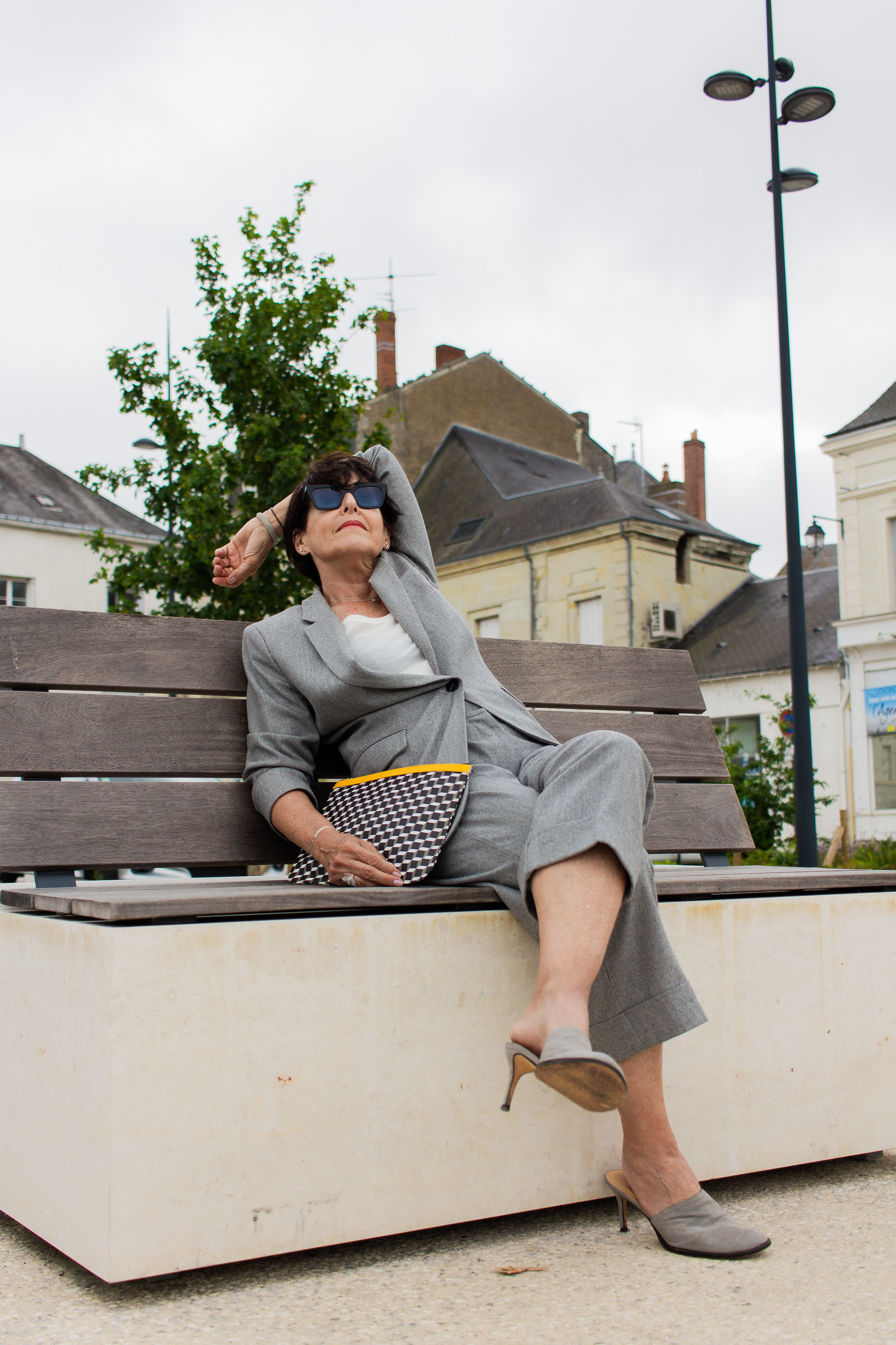 Styliste americaine Faith. Photographe professionnelle à Poitiers, Tours et Châtellerault | Studio photo entre Poitiers et Tours – portraits, familles, entreprises, ma