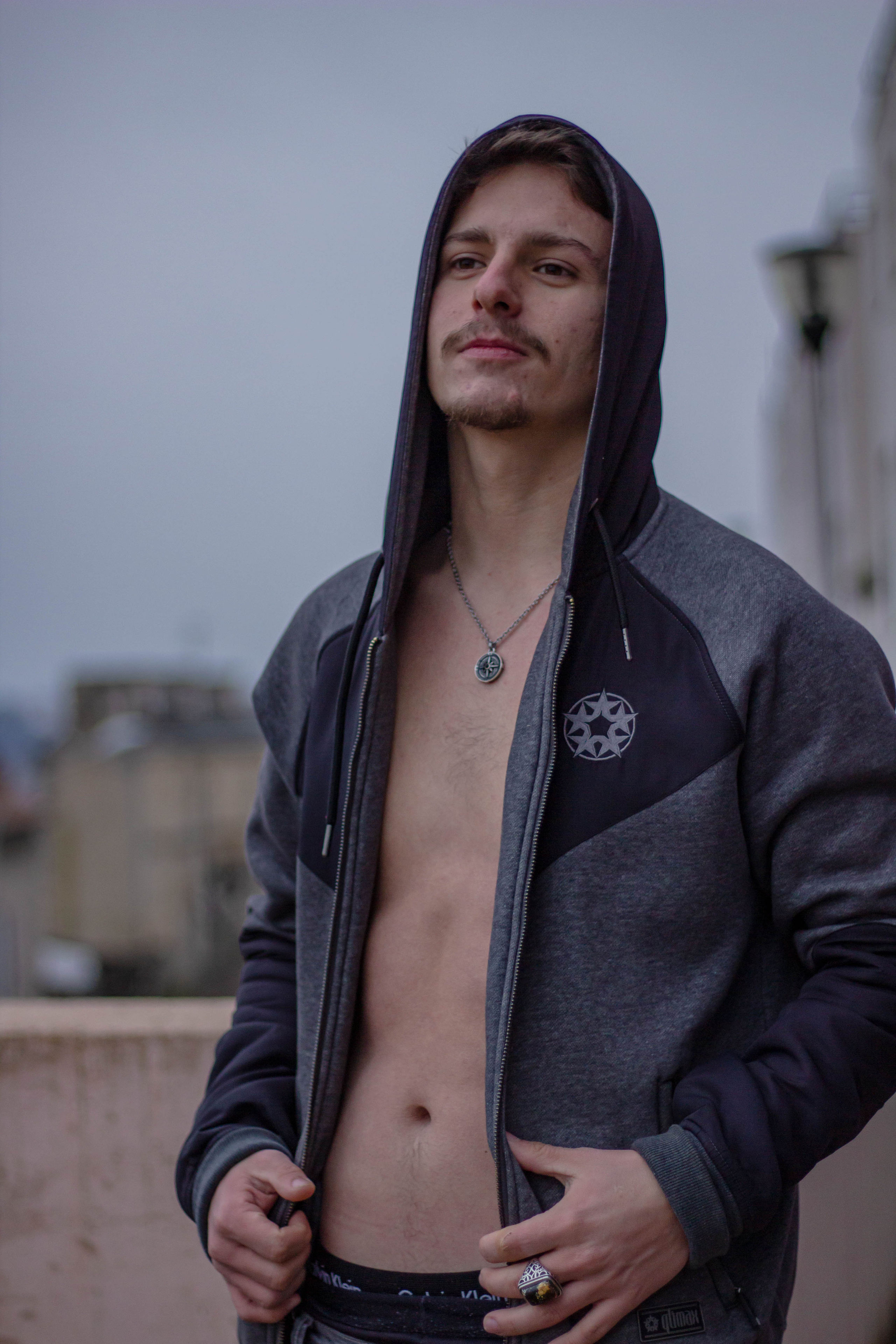 Antho | Un ouevre d’art sur la peau. Photographe professionnelle à Poitiers, Tours et Châtellerault | Studio photo entre Poitiers et Tours – portraits, familles, entreprises, ma