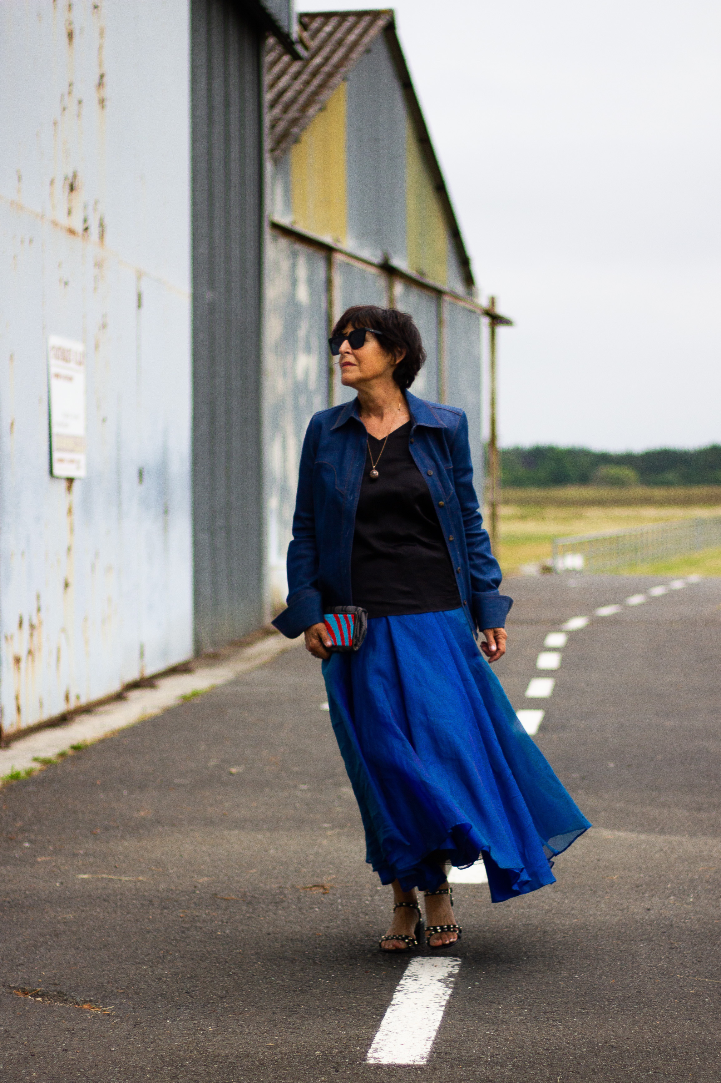 Styliste americaine Faith. Photographe professionnelle à Poitiers, Tours et Châtellerault | Studio photo entre Poitiers et Tours – portraits, familles, entreprises, ma