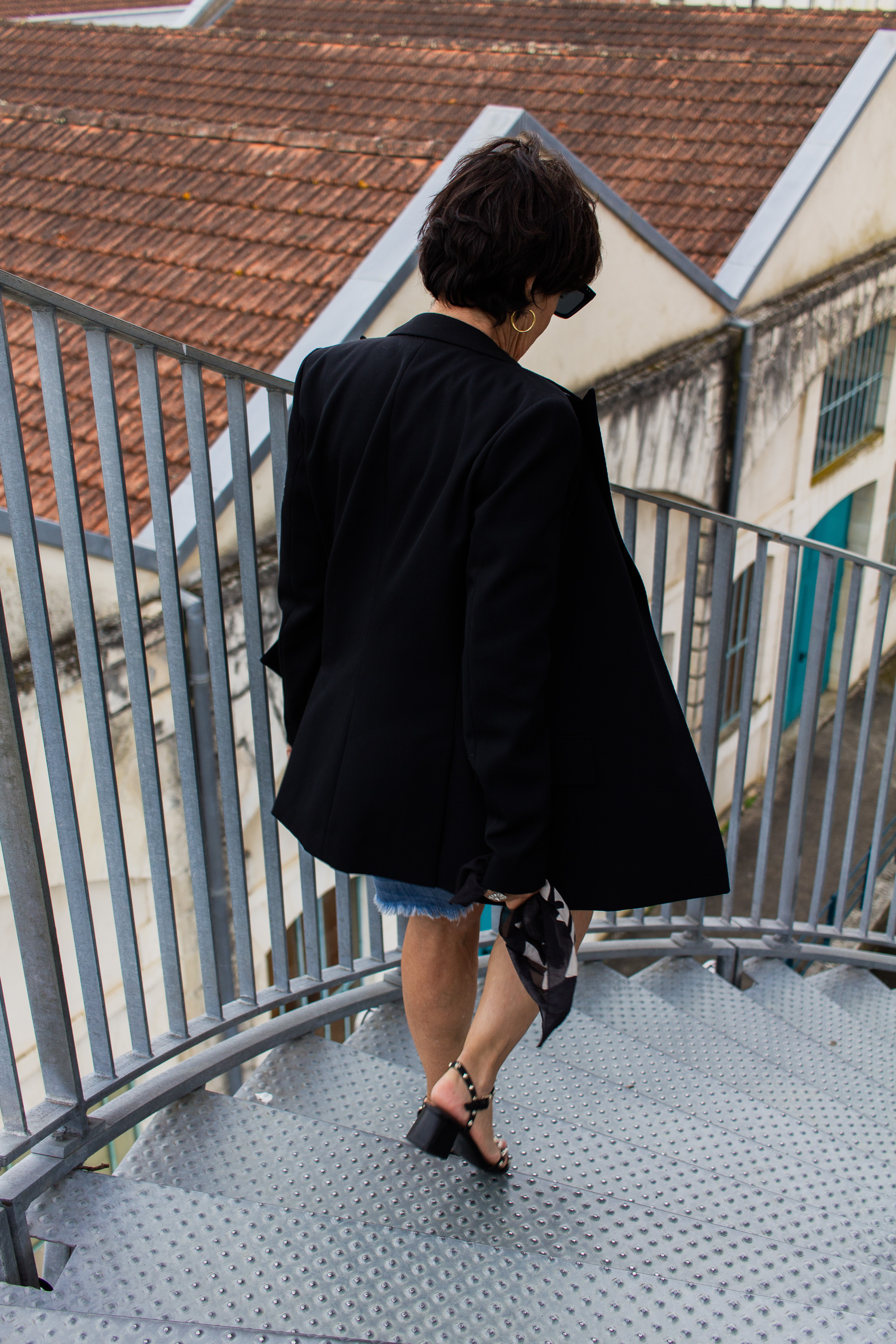 Styliste americaine Faith. Photographe professionnelle à Poitiers, Tours et Châtellerault | Studio photo entre Poitiers et Tours – portraits, familles, entreprises, ma