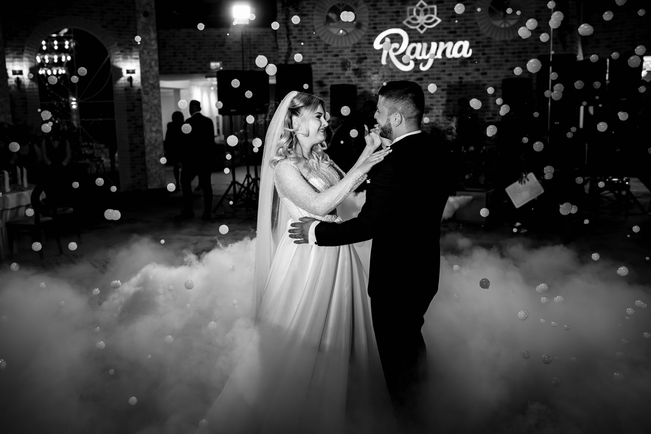 Claudia & Gabriel. Acasă