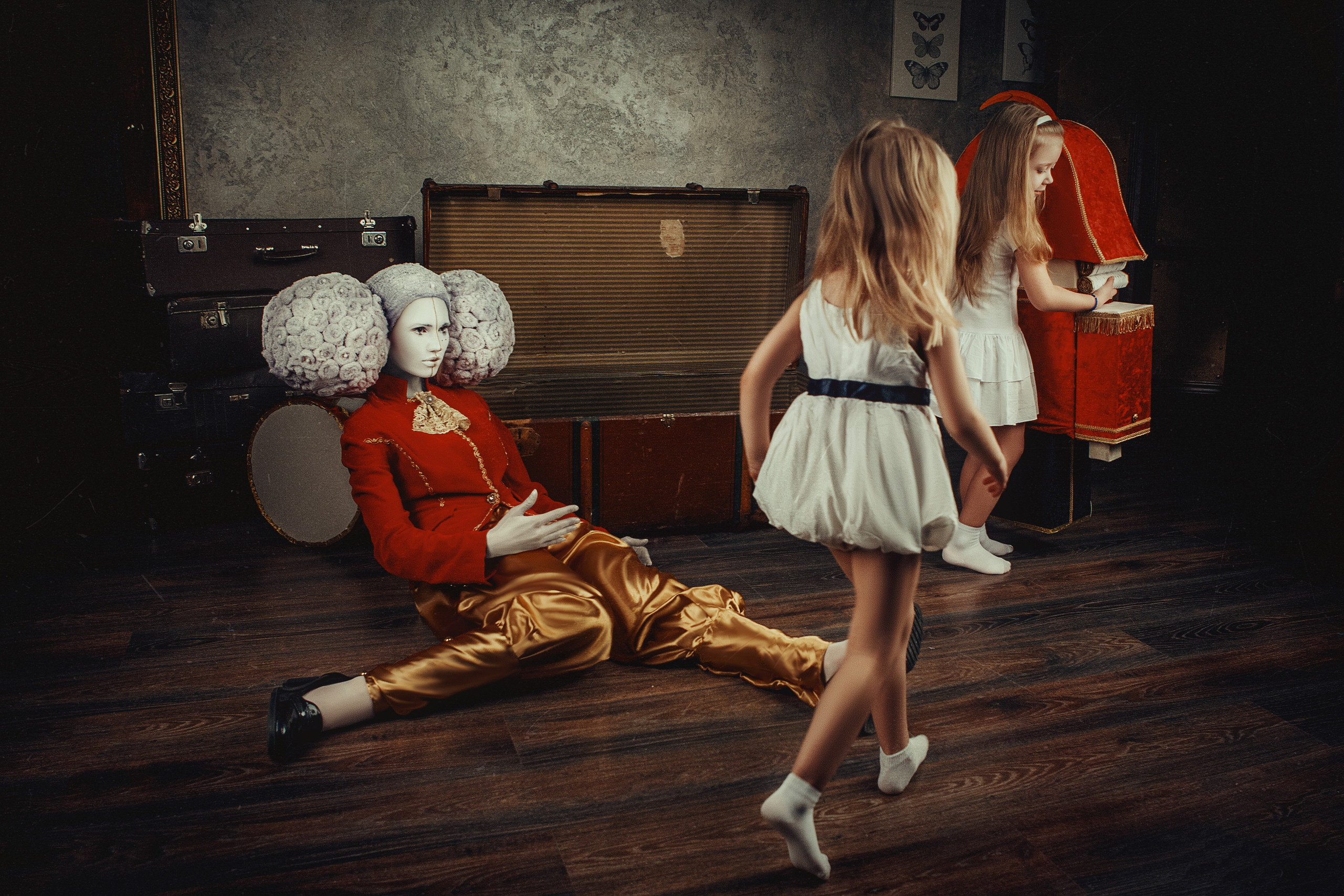 Treasures. Fine Art & Portrait Photographer in Warsaw | Katerina Klio