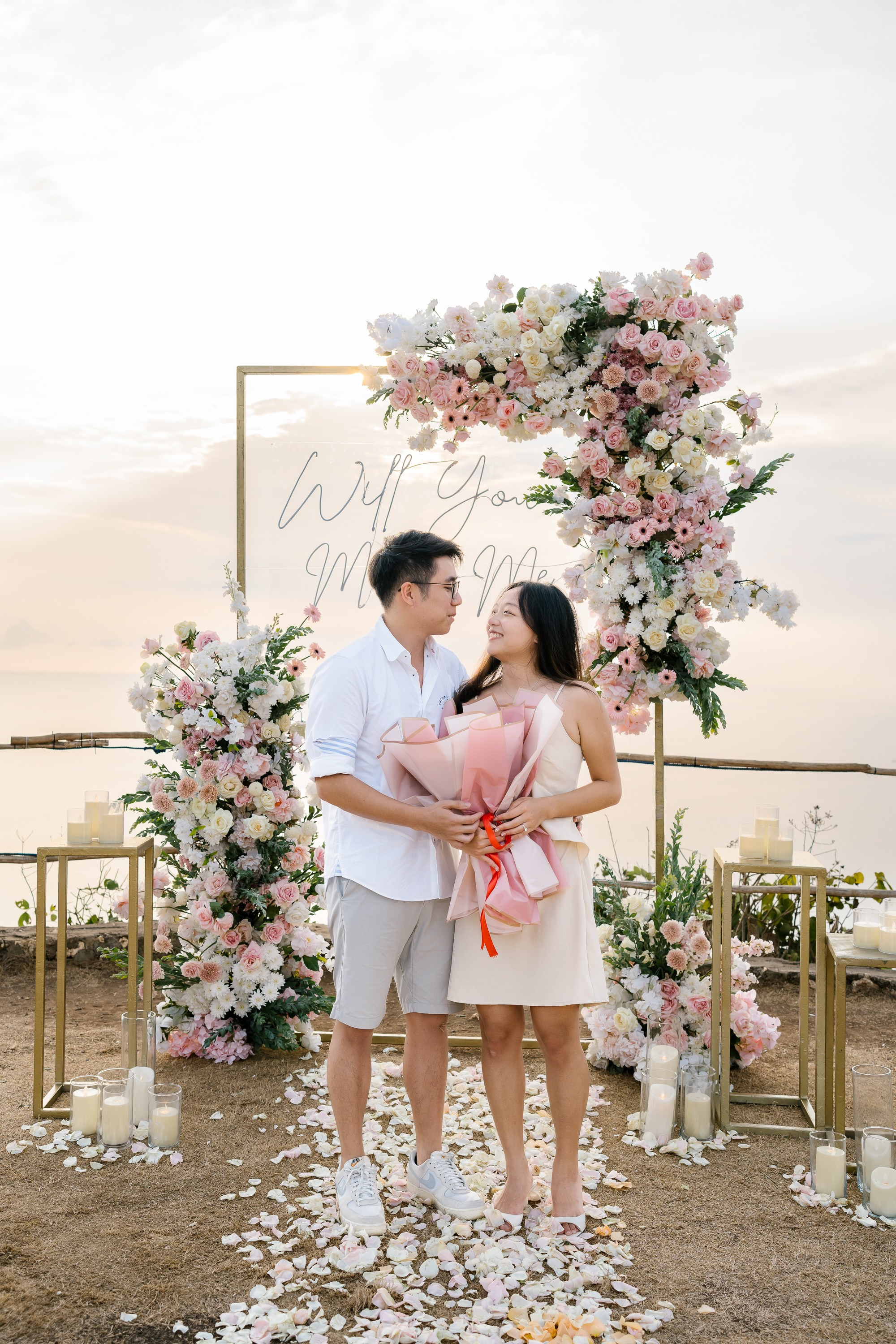 SECRET MARRIAGE PROPOSAL. Female Photographer in Bali