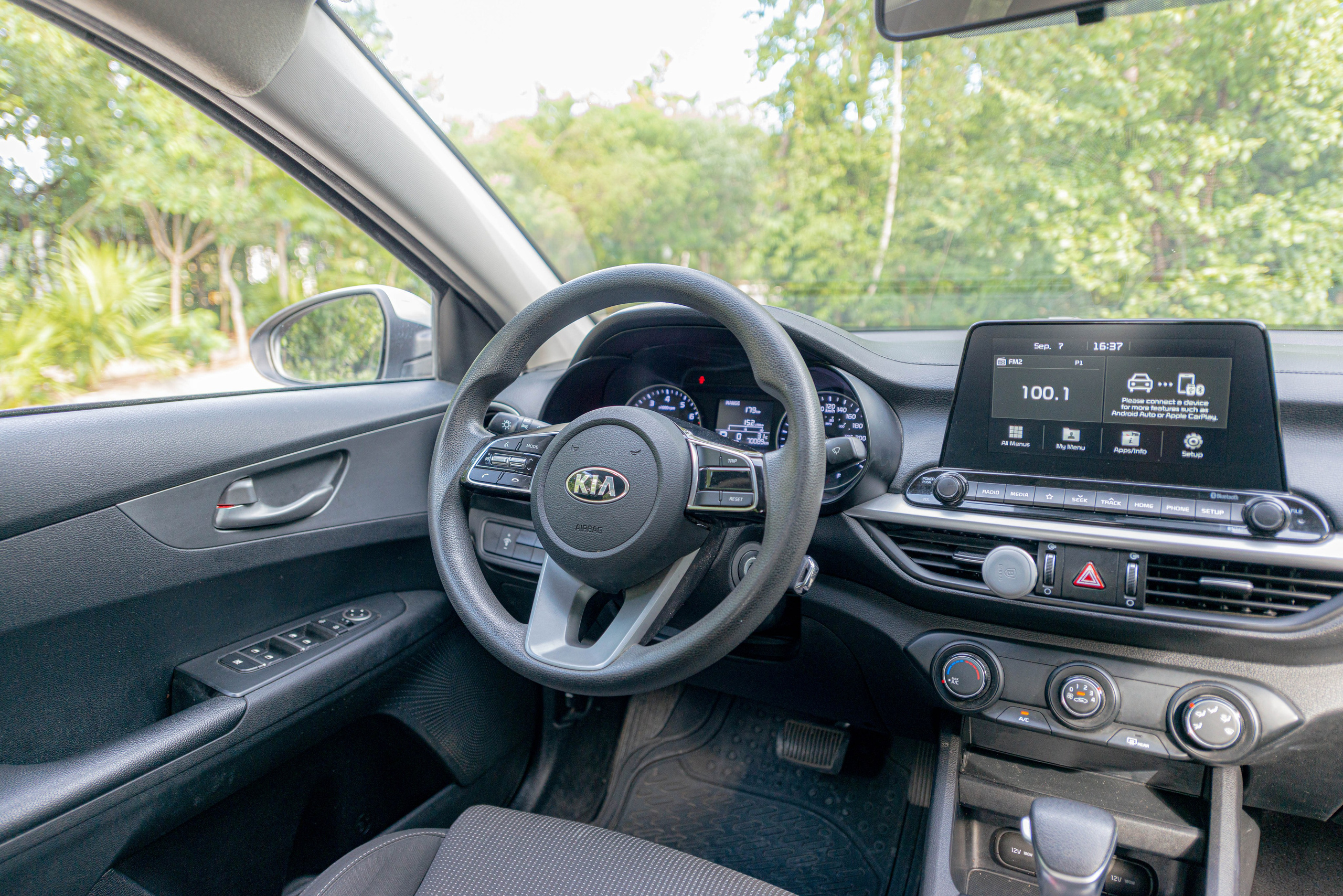 Съемка автомобиля Kia Forte 2019. FOTÓGRAFO MÉXICO QUINTANA ROO