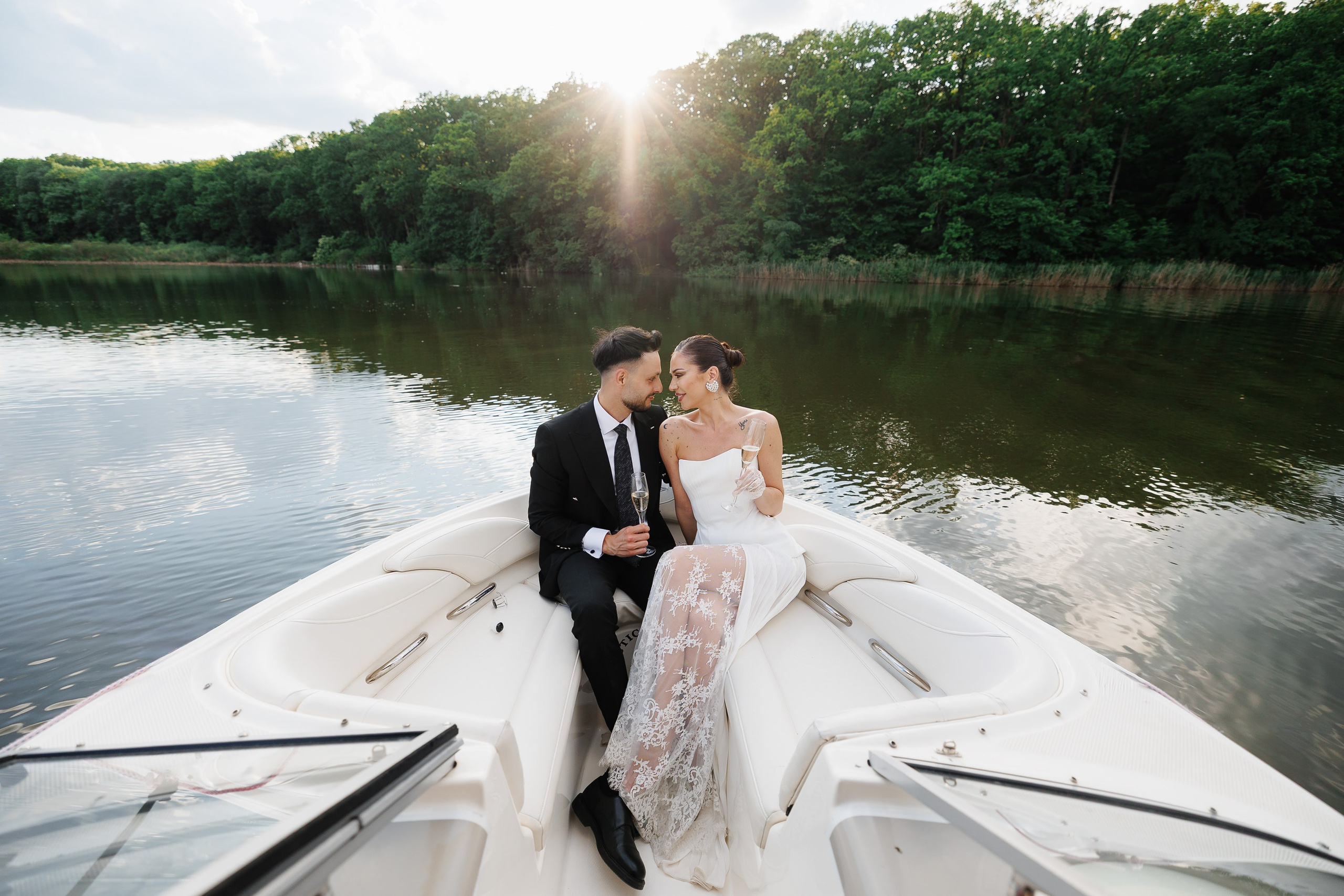 Fotograf nunta Bucuresti – Heaven by the Lake, Snagov | Fotografii elegante, editate natural. Fotograf nunta Bucuresti - Manu Ivanciu