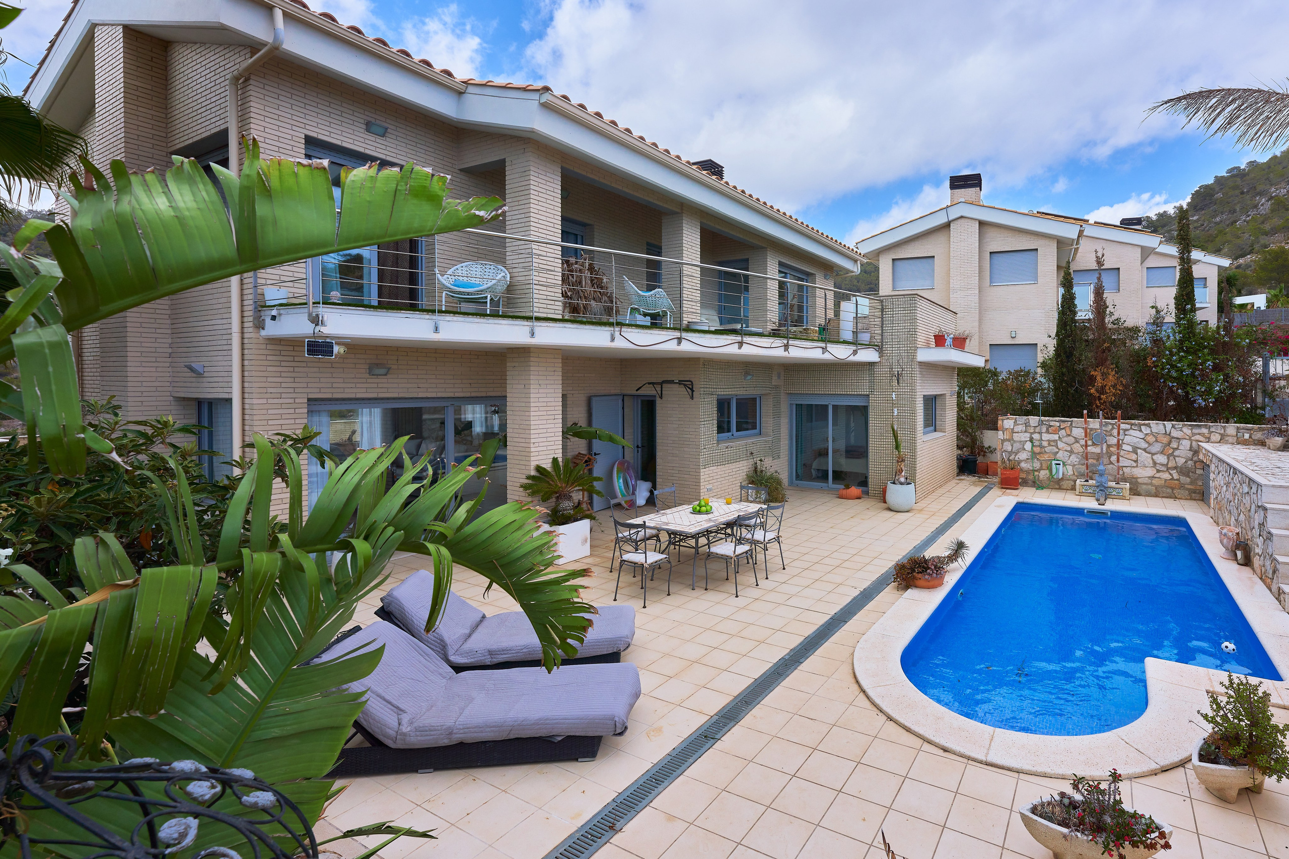 Property. Photographer @ Studio | Barcelona — Svyatoslav Usmyal