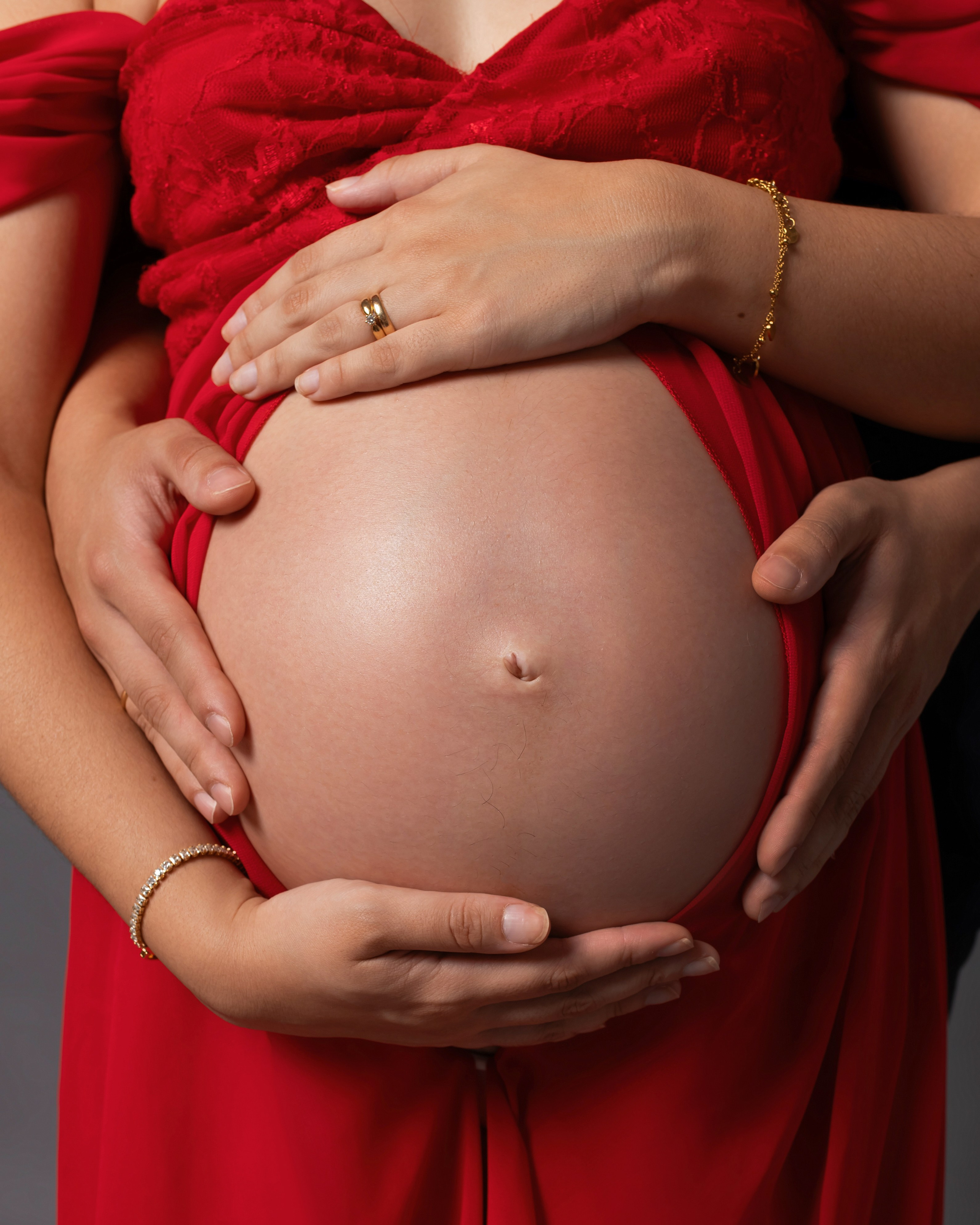 Photo shoot in minimalist style. Professional photographer in Spain