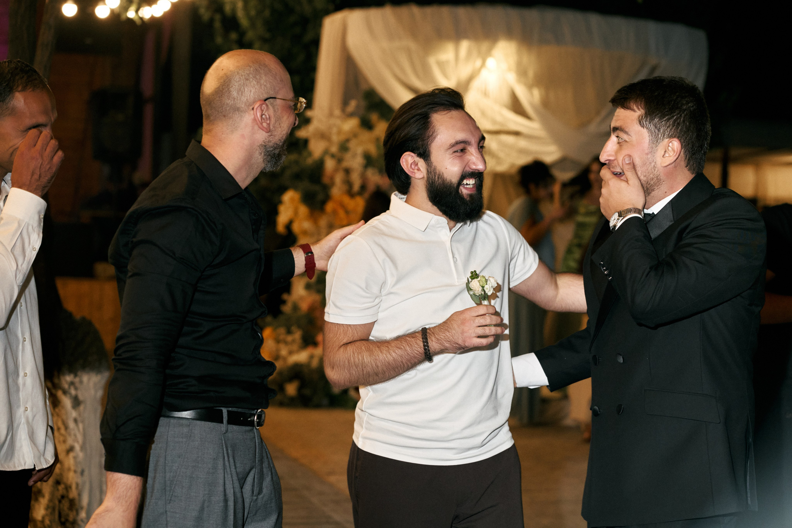 Maga & Shavarsh’s Wedding at Saghmosavank Monastery