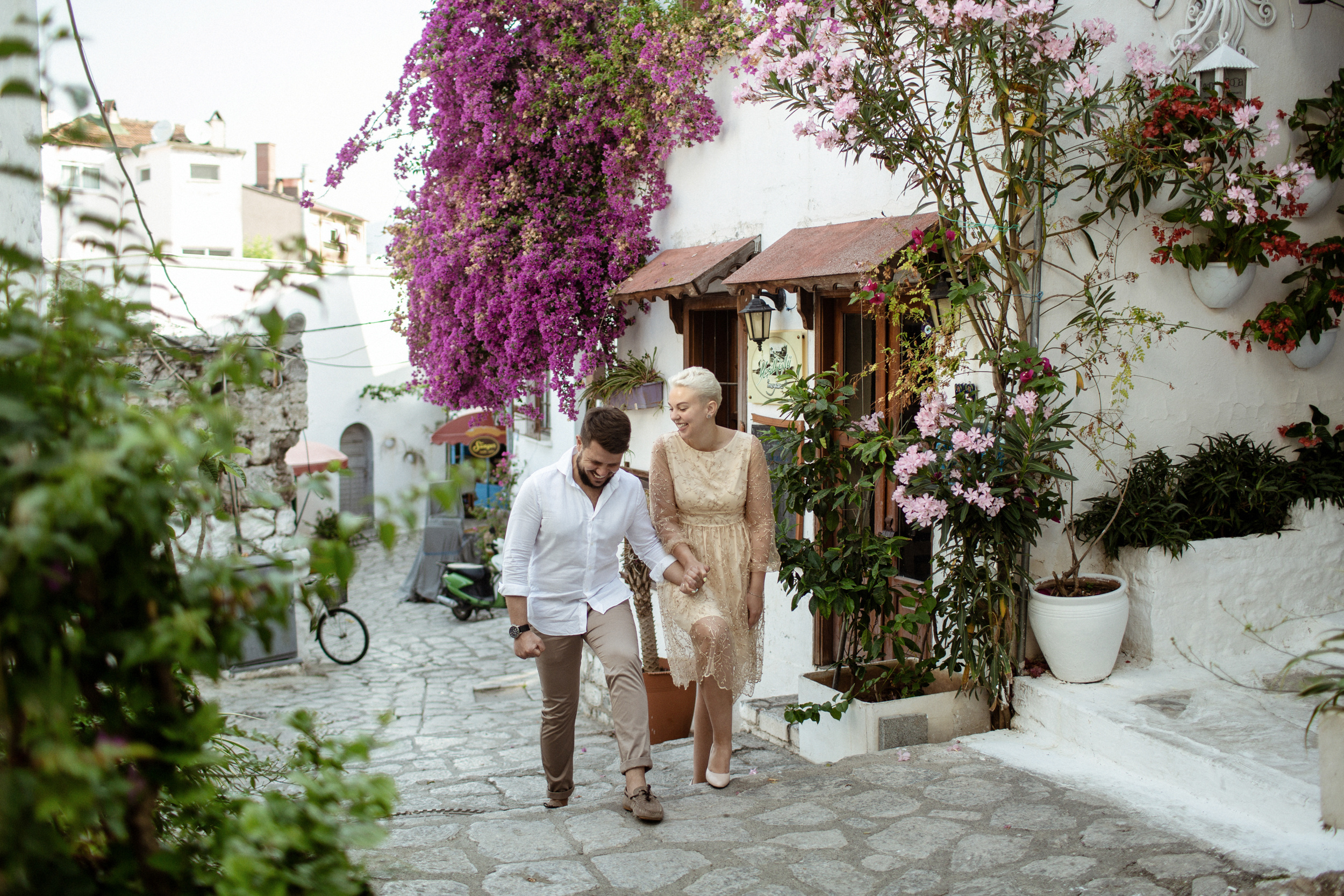 Романтическая "ЛАЙТ" фотосессия в старом городе. Фотограф в Каппадокии / Julia Ganch