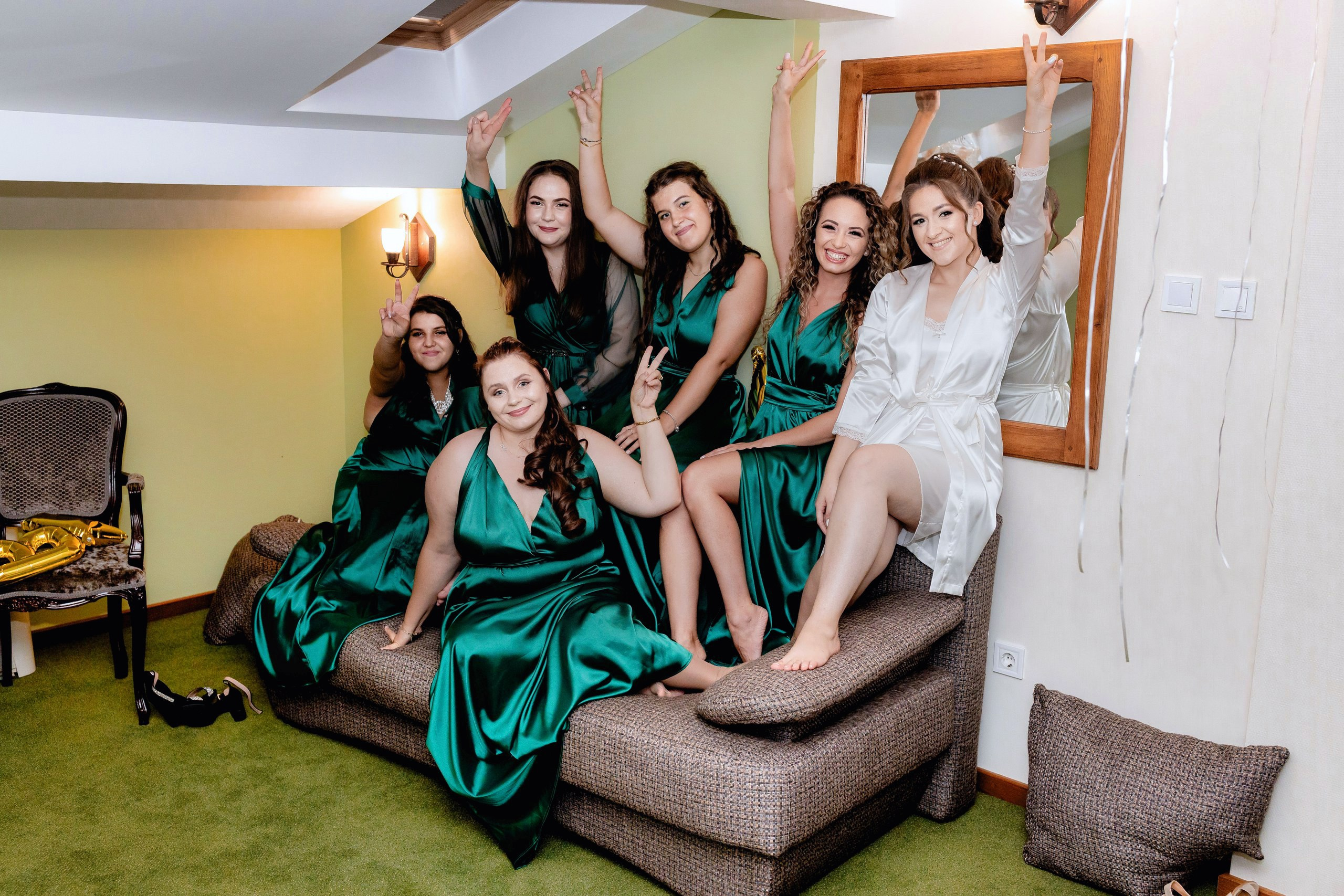 - nunta--fotograf-profesionist-botosani - fotografie-nunta-romantica - imagini-nunta-in-natura-alin-chirila-fotograf - fotografii-cuplu-indragostit-nunta-botosani - sedinta-foto-miri-andrei-iustina-alinofotostudio - amintiri-din-nunta-realizate-de-fotograf-profesionist - povestea-nuntii-andrei-si-iustina-in-imagini-alinofotostudio-fotograf evenimente- evenimente Botoșani -fotograf Suceava - fotograf Iași- servicii foto. servicii foto Botoșani. servicii foto video Botoșani. fotograf nunta. fotograf evenimente. fotograf nunta Botoșani. Alin chirila. Alin chirila fotograf. Alinofotostudio.- servicii foto. servicii foto Botoșani. servicii foto video Botoșani. fotograf nunta. fotograf evenimente. fotograf nunta Botoșani. Alin chirila. Alin chirila fotograf. Alinofotostudio.fotograf stare civilă,poze stare civilă,album foto stare civilă,servicii foto suceava,fotograf evenimente suceava,fotograf nuntă suceava,poze cununie civilă,ședință foto stare civilă,sesiune foto suceava,fotograf profesionist suceava,fotograf botosani,stare civila botosani,alinofotostudio,alin chirila fotograf.servicii foto. servicii foto Botoșani. servicii foto video Botoșani. fotograf nunta. fotograf evenimente. fotograf nunta Botoșani. Alin chirila. Alin chirila fotograf. Alinofotostudio.fotograf stare civilă,poze stare civilă,album foto stare civilă,servicii foto suceava,fotograf evenimente suceava,fotograf nuntă suceava,poze cununie civilă,ședință foto stare civilă,sesiune foto suceava,fotograf profesionist suceava,fotograf botosani,stare civila povestitor prin fotografiebotosani,alinofotostudio,alin chirila fotograf,servicii foto. servicii foto Botoșani. servicii foto video Botoșani. fotograf nunta. fotograf evenimente. fotograf nunta Botoșani. Alin chirila. Alin chirila fotograf. Alinofotostudio.fotograf stare civilă,poze stare civilă,album foto stare civilă,servicii foto suceava,fotograf evenimente suceava,fotograf nuntă suceava,poze cununie civilă,ședință foto stare civilă,sesiune foto suceava,fotograf profesionist suceava,fotograf botosani,stare civila botosani,alinofotostudio,alin chirila fotograf,cununie religioasă botoșani,andreea și neculai,capela militară botoșani,foto conacul zăicești,fotograf nuntă botoșani,fotograf cununie religioasă,foto evenimente botoșani,poze cununie capela militară,ședință foto zăicești,fotograf profesionist botoșaniMire și mireasă – Sergiu & Liliana – ziua nunții, 2024 - Emoții în ziua nunții – Sergiu și Liliana - Dansul mirilor – fotografie artistică nuntă 2024 - Sedinta foto romantică în natură – Sergiu & Liliana - Rochia de mireasă și detalii de nuntă elegan-Album de cununie civilă Florin și Anda – Fotografii profesionale realizate de Alin Chirilă în Botoșani -fotograf prin fotografie-Ședință foto Trash the Dress pe muntele Rarău cu Iulian și Iuliana – fotografie de cuplu, natură montană, emoție autentică surprinsă de Alin Chirilă, povestitor prin fotografie.- "Iulian și Iuliana pe crestele Rarăului – fotografie Trash the Dress în natură" - "Cuplu îmbrățișat la apus pe muntele Rarău – ședință foto după nuntă" - "Rochie de mireasă în vânt pe munte – Trash the Dress Rarău-1. Iulian și Iuliana pe muntele Rarău – ședință foto Trash the Dress în natură, cu peisaj montan spectaculos 2. Cuplu în îmbrățișare pe Rarău – emoție autentică surprinsă după nuntă 3. Rochie de mireasă în bătaia vântului – fotografie artistică Trash the Dress în munți 4. Mire și mireasă privind spre orizont – dragoste și libertate pe muntele Rarău 5. Iuliana zâmbind în rochia de mireasă – portret în natură, Trash the Dress 6. Iulian ținându-și mireasa de mână – ședință foto romantică pe munte 7. Detaliu cu rochia pe stâncă – estetică naturală Trash the Dress Rarău 8. Cuplu în mers pe poteca Rarăului – fotografie simbolică de după nuntă 9. Apus de soare pe Rarău în spatele mirilor – imagine de poveste Trash the Dress 10. Iulian și Iuliana râzând împreună – momente autentice surprinse de Alin Chirilă, povestitor prin fotografie