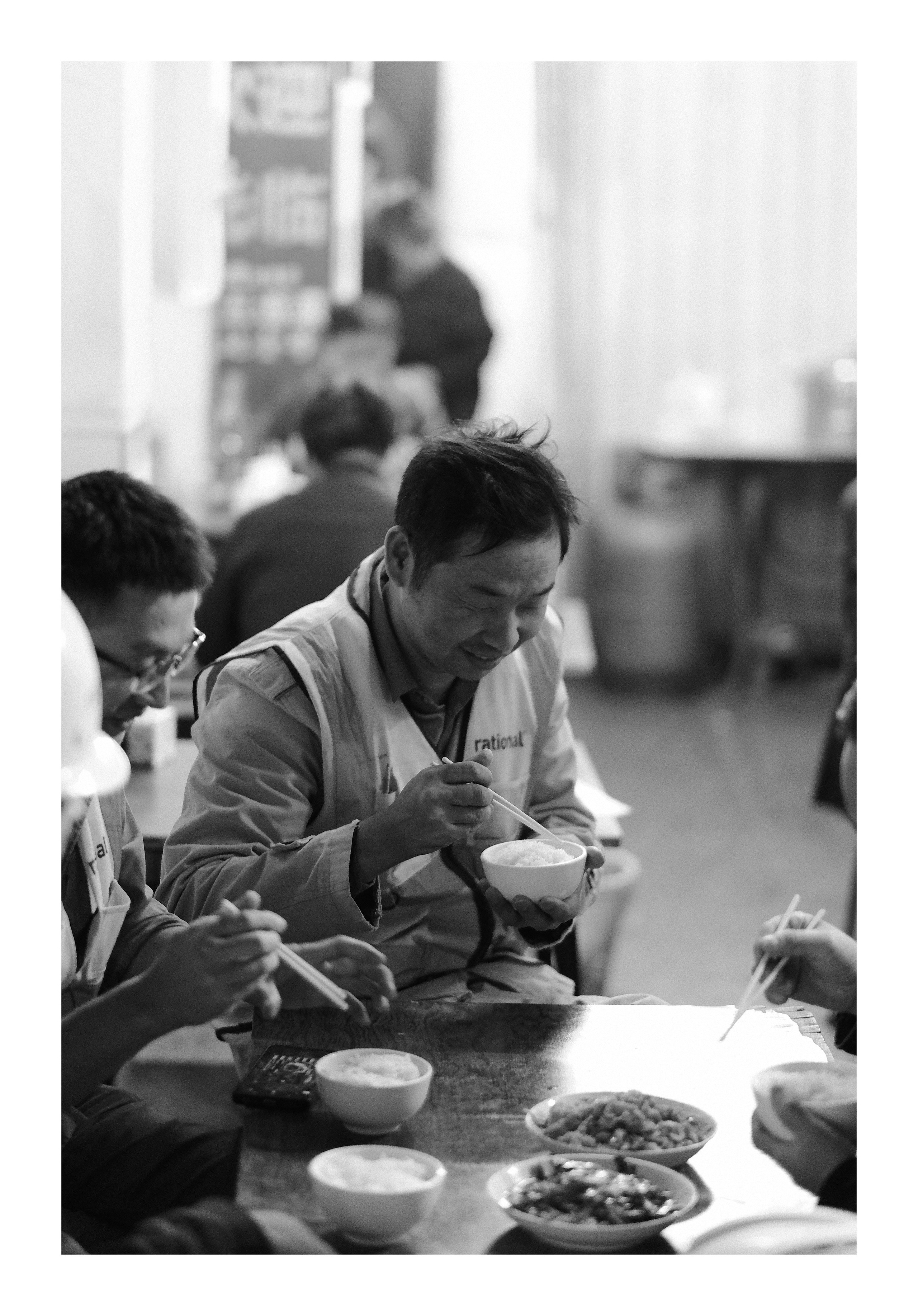 Street Black & White Photography | China in Black & White photographs. 中国街头摄影 | The Streets of China Through My Eyes | 深圳