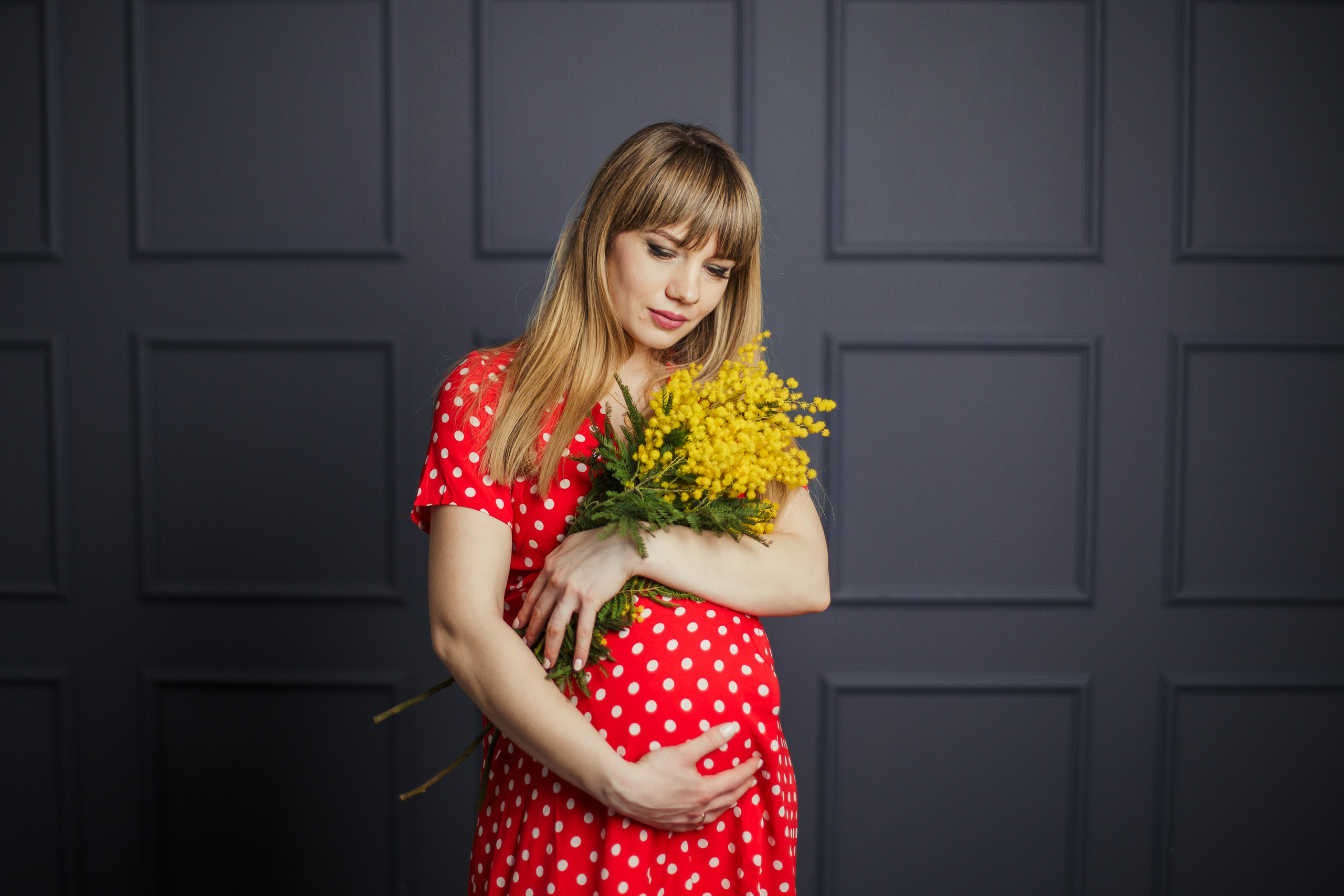 Hipnodzemdību kuss online latviešu valodā. Populārākā kāzu, bērnu un ģimeņu fotogrāfe Latgalē Veronika Lokotko