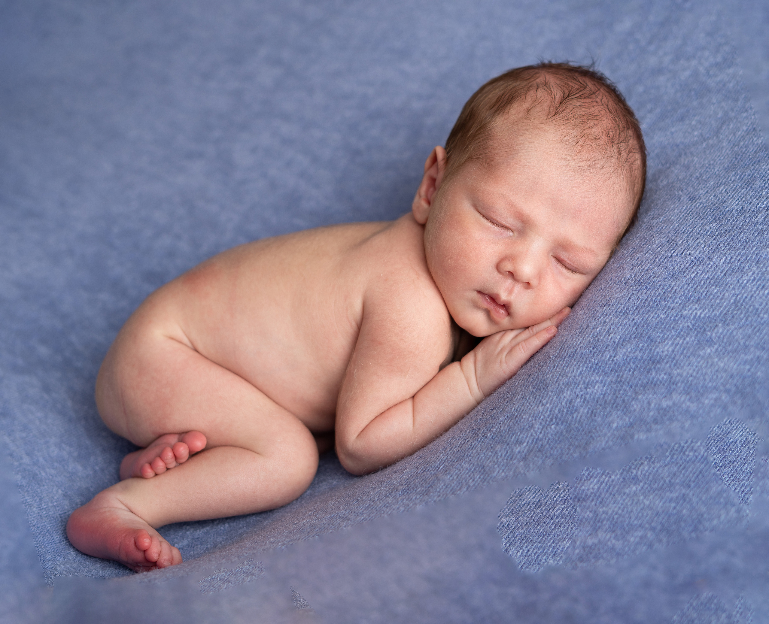 Newborn Photographer and life casting in Dubai Dariya Saeed