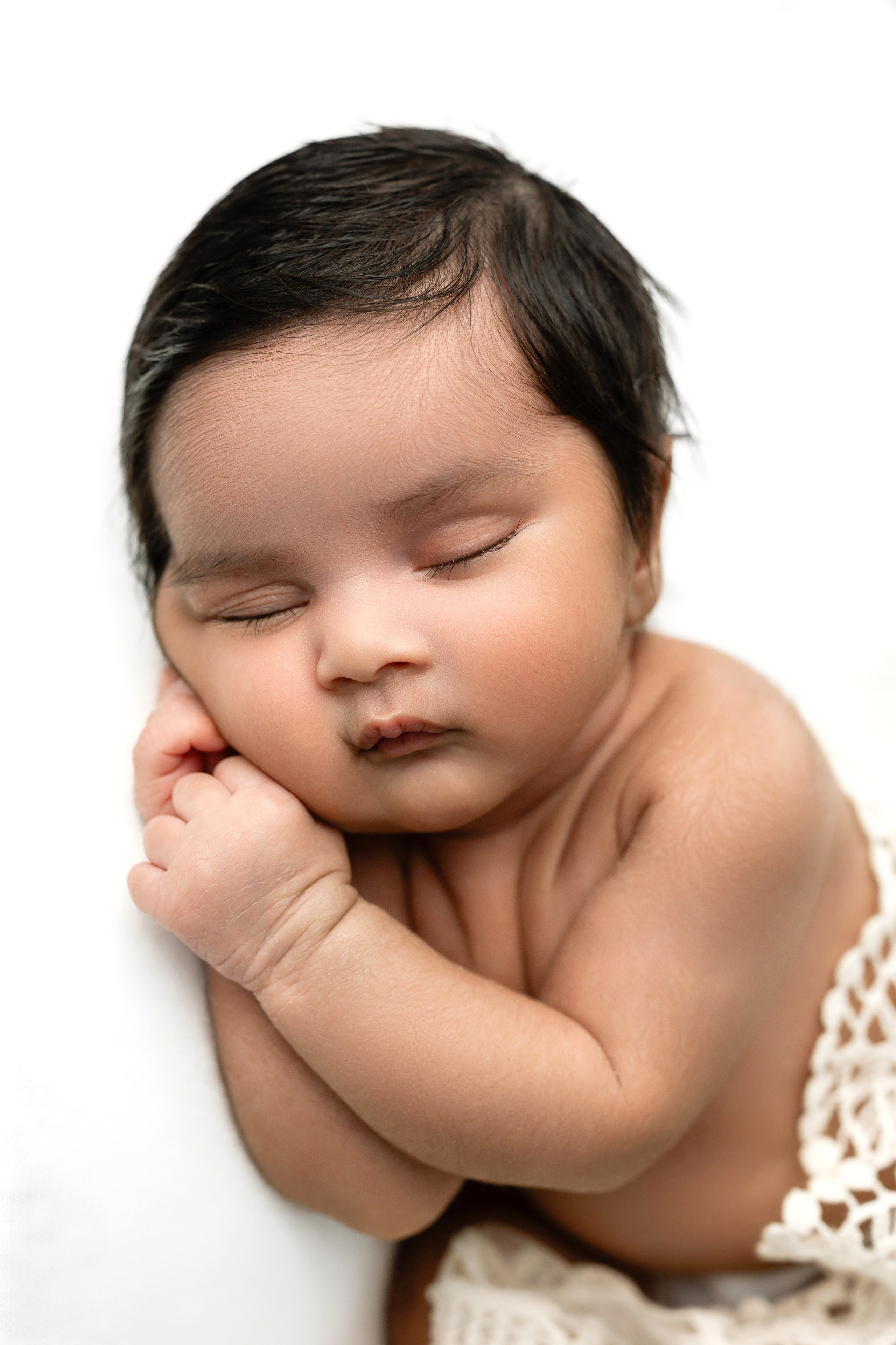 5–20 Days Newborn Photography in Toronto. Iana Banana | Toronto Maternity, Newborn & Family Photographer
