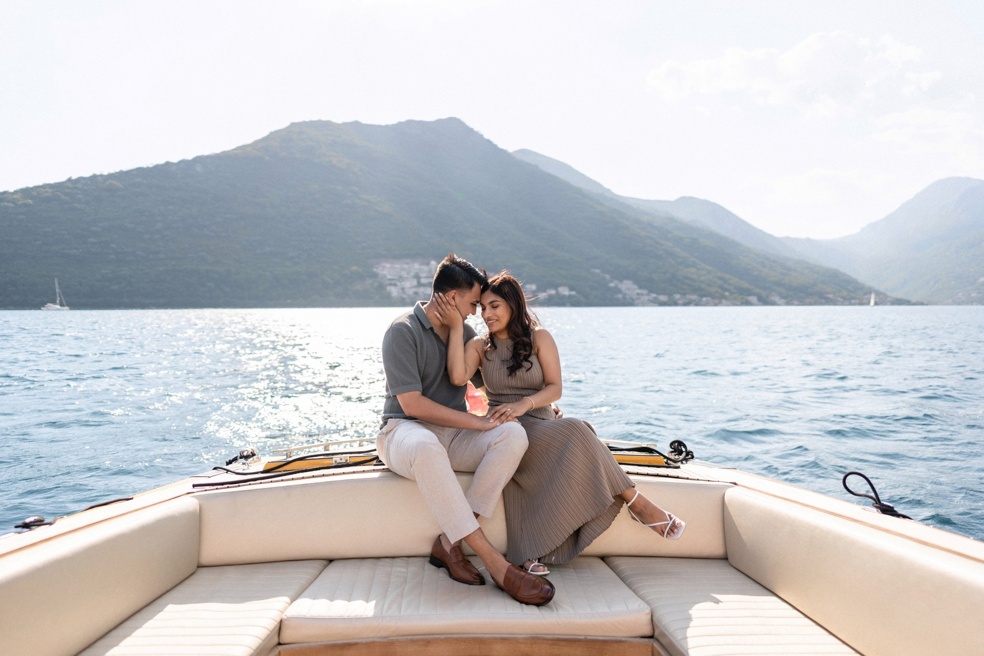 Aanzoek in Montenegro – Romantische Fotoshoot aan Zee