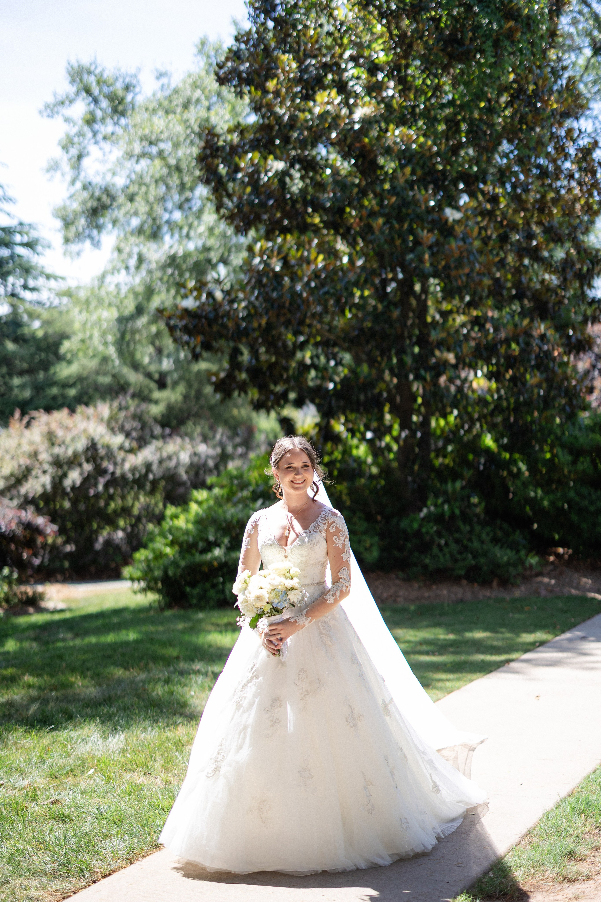 Lester & Annalise’s Romantic Summer Wedding at Gassaway Mansion in Greenville, SC. Wedding and portrait photography in Greenville SC