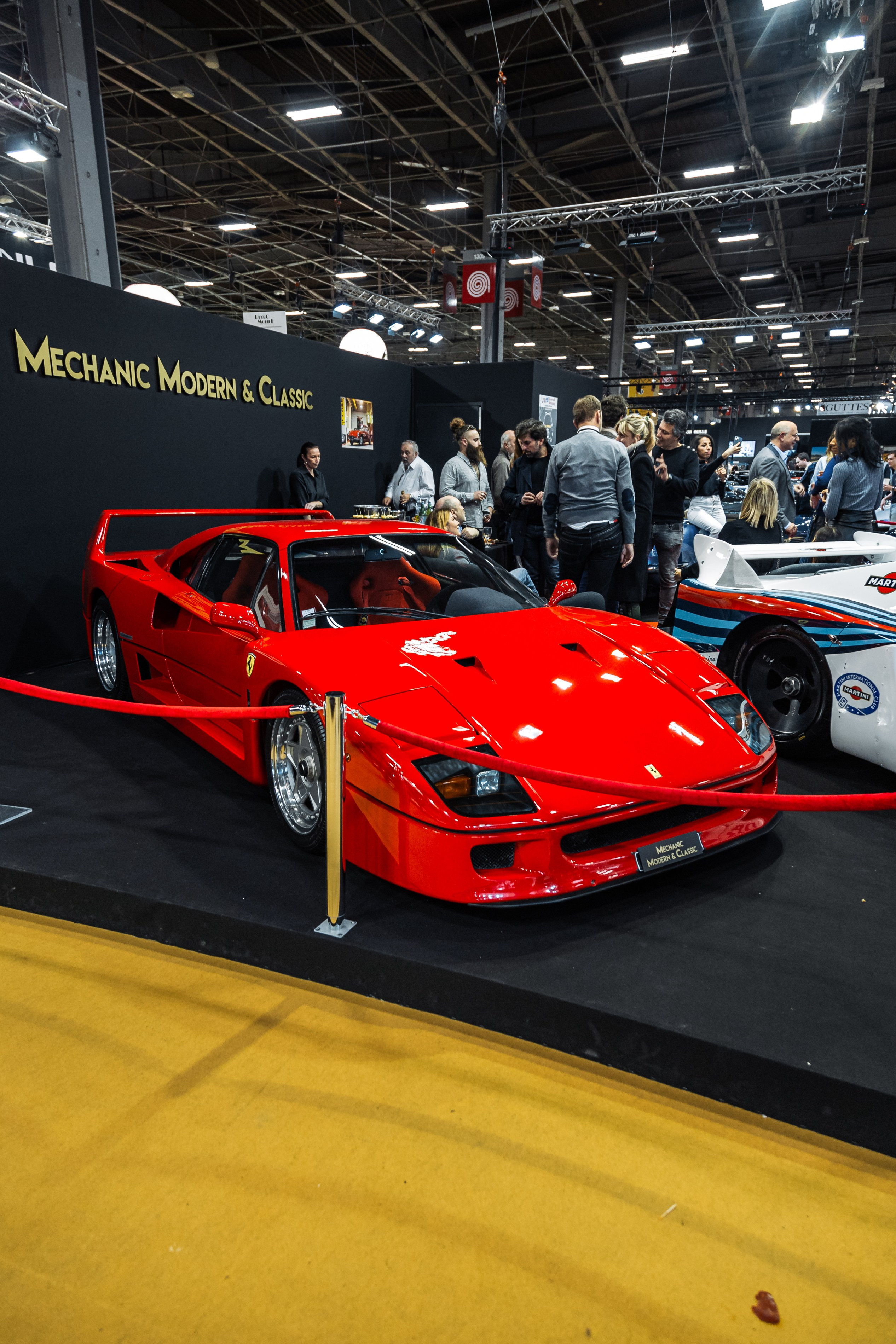 Retromobile 2023. Photographe de voitures à Paris — Vitalii Motruk