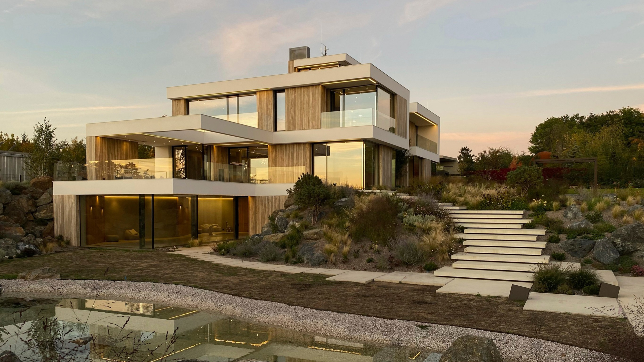 Bytový architekt, bytový designér, architekt Praha. Architekti v České republice czech architects Design interiéru i exteriéru Navrhujeme luxusní domy Architekt a architektonická kancelář Návrhy domů, bytů, interiérů Luxusní vila Nejlepší Vily v Praha, Česká republika Prague Luxury Villa, Vila Wellness Aqua House Luxusní rodinné vily