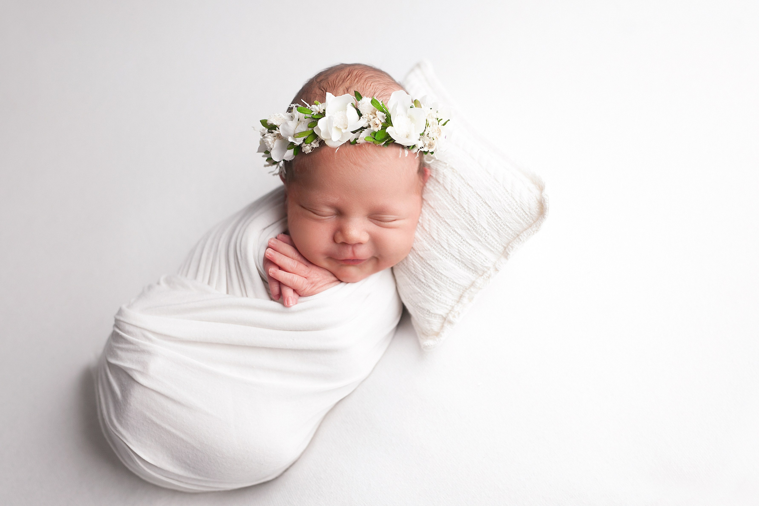 Newborn photoshoot. Wedding and family photographer in Altea, Valencia, Alicante, Benidorm