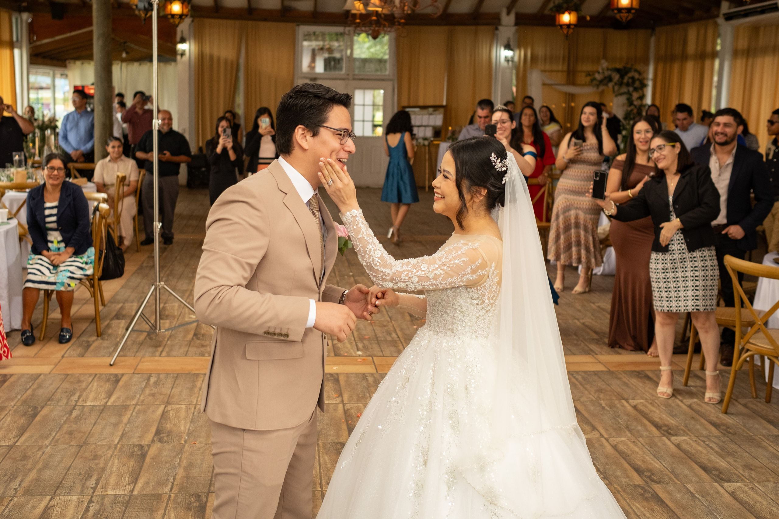 Abi & Gio. Daniel Brand | Fotografía de Bodas y Comercial en Honduras