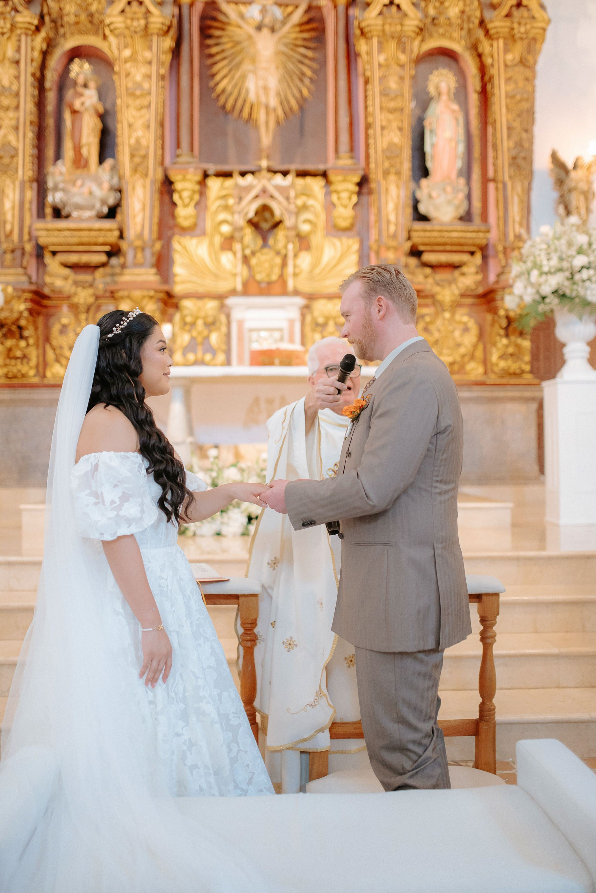 Cindy + Garrett | Destination Wedding Photos in Cartagena 2025 – César Vanegas Photography. César Vanegas Photography | Wedding & Travel Photographer | Cartagena, Colombia
