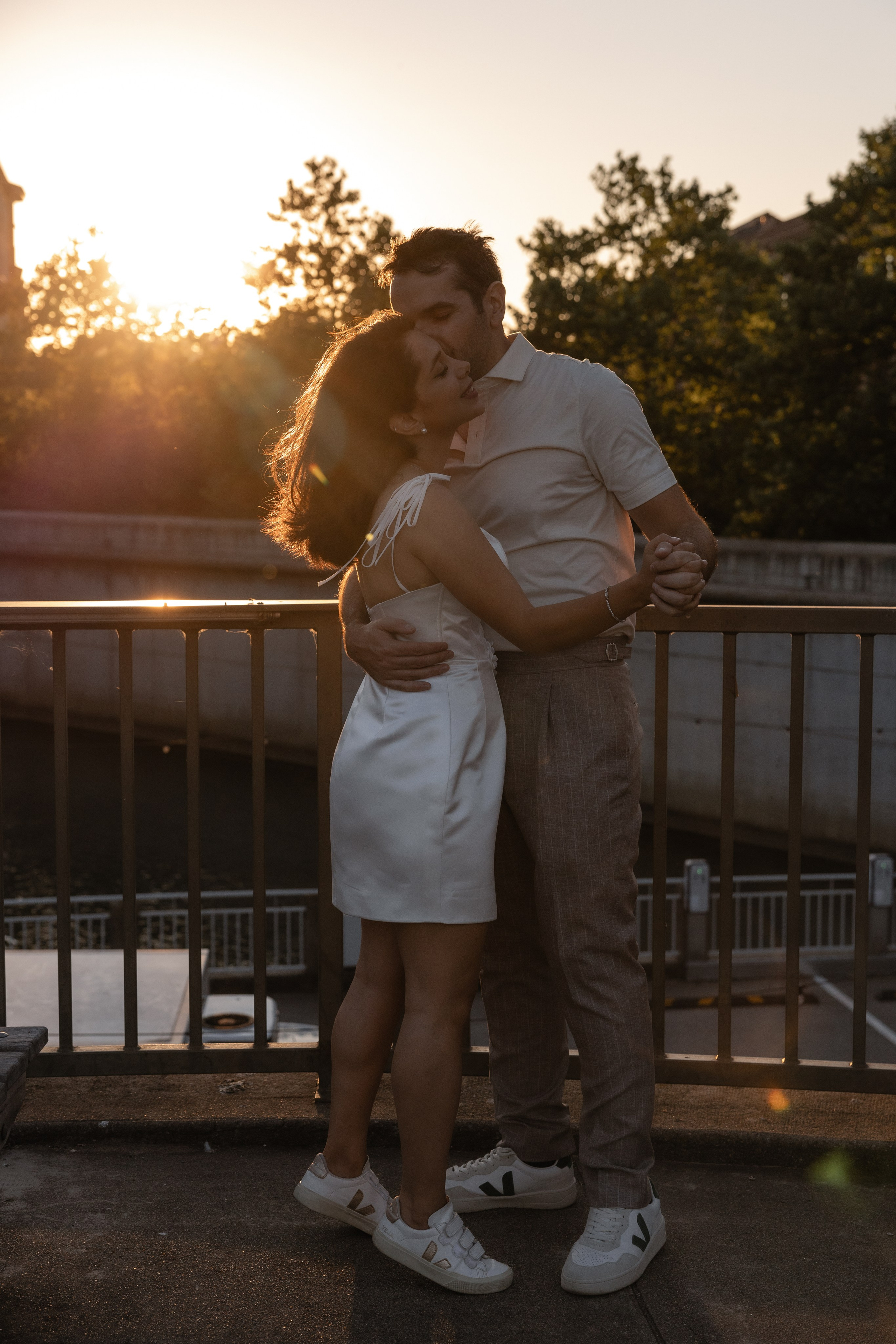 An engagement session is more than just a photoshoot—it’s a way to celebrate your love story in a place that feels important to you and you. Eugénie Smirnova — your photographer in Toulouse and southwest France