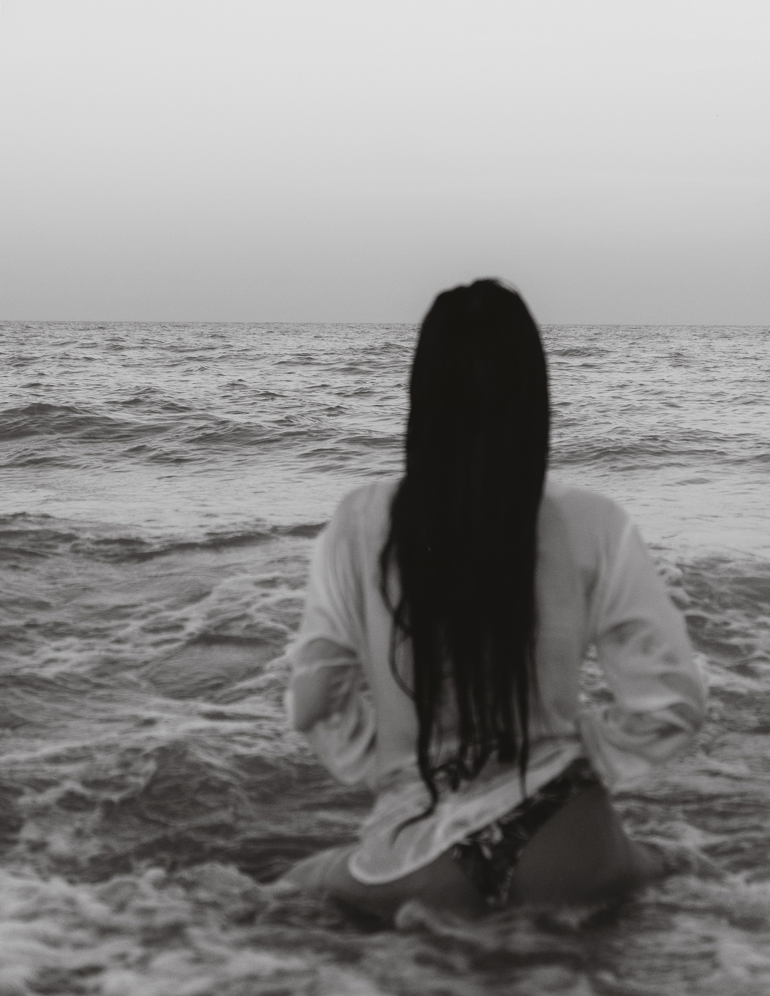 Romantic Portrait by the Sea: Sunset Shoot in Guardamar — Photographer Andrey Lukovnikov