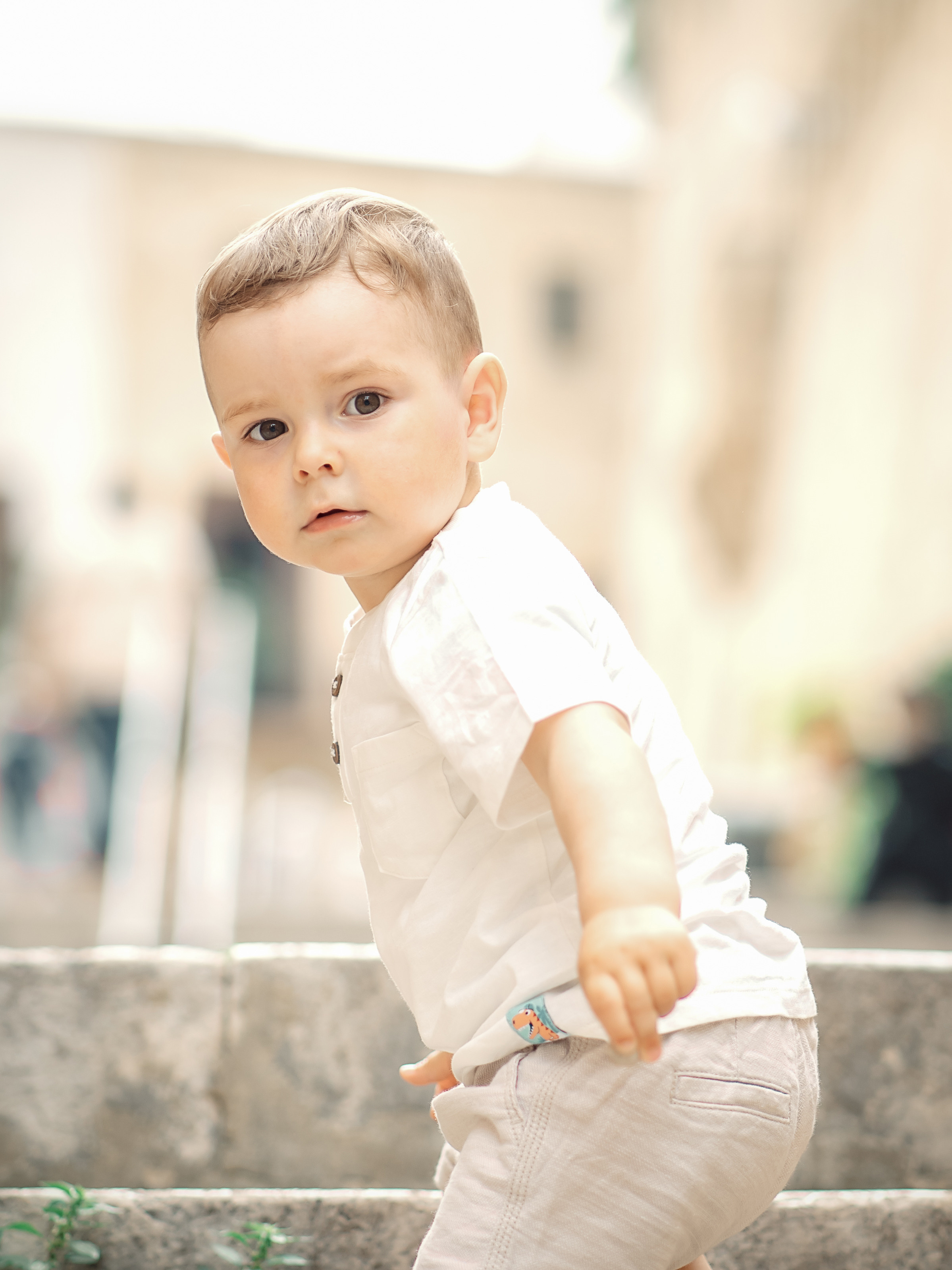 Familienshooting in der Altstadt von Palma de Mallorca. Deine Fotografin auf Mallorca für Familien und Business