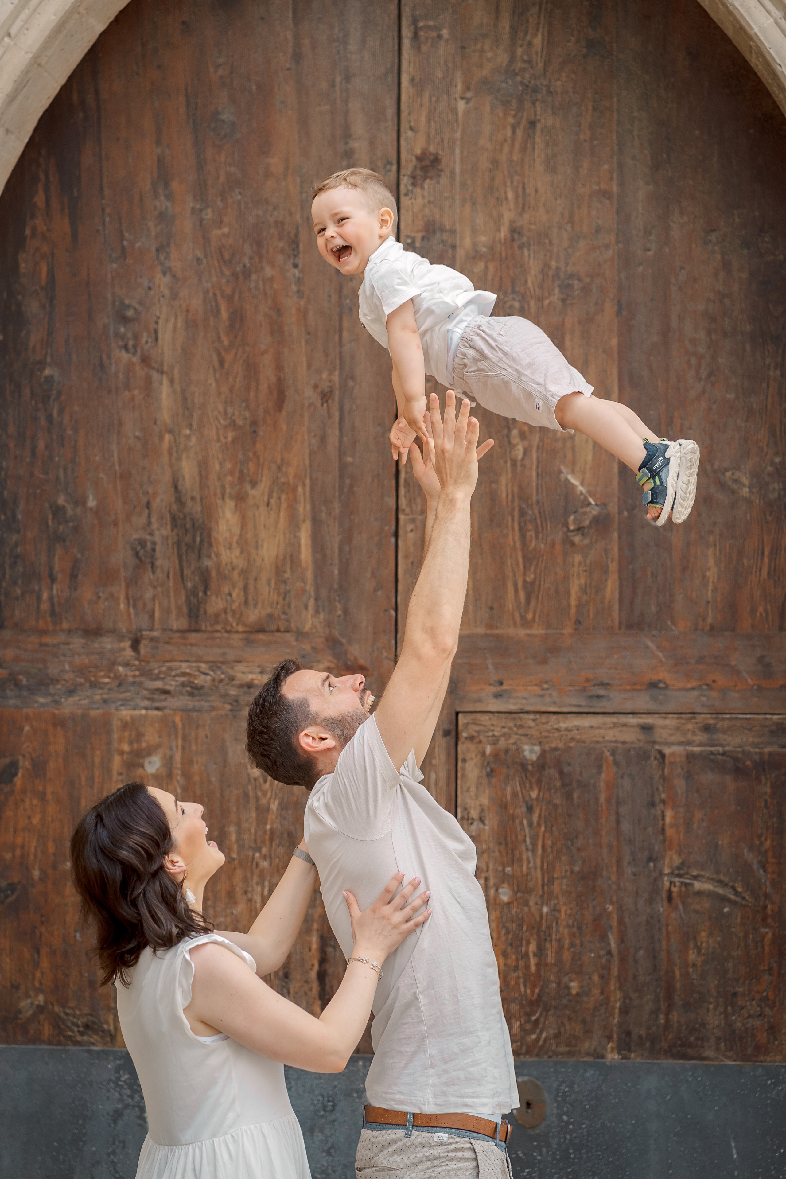 Familienshooting in der Altstadt von Palma de Mallorca. Deine Fotografin auf Mallorca für Familien und Business